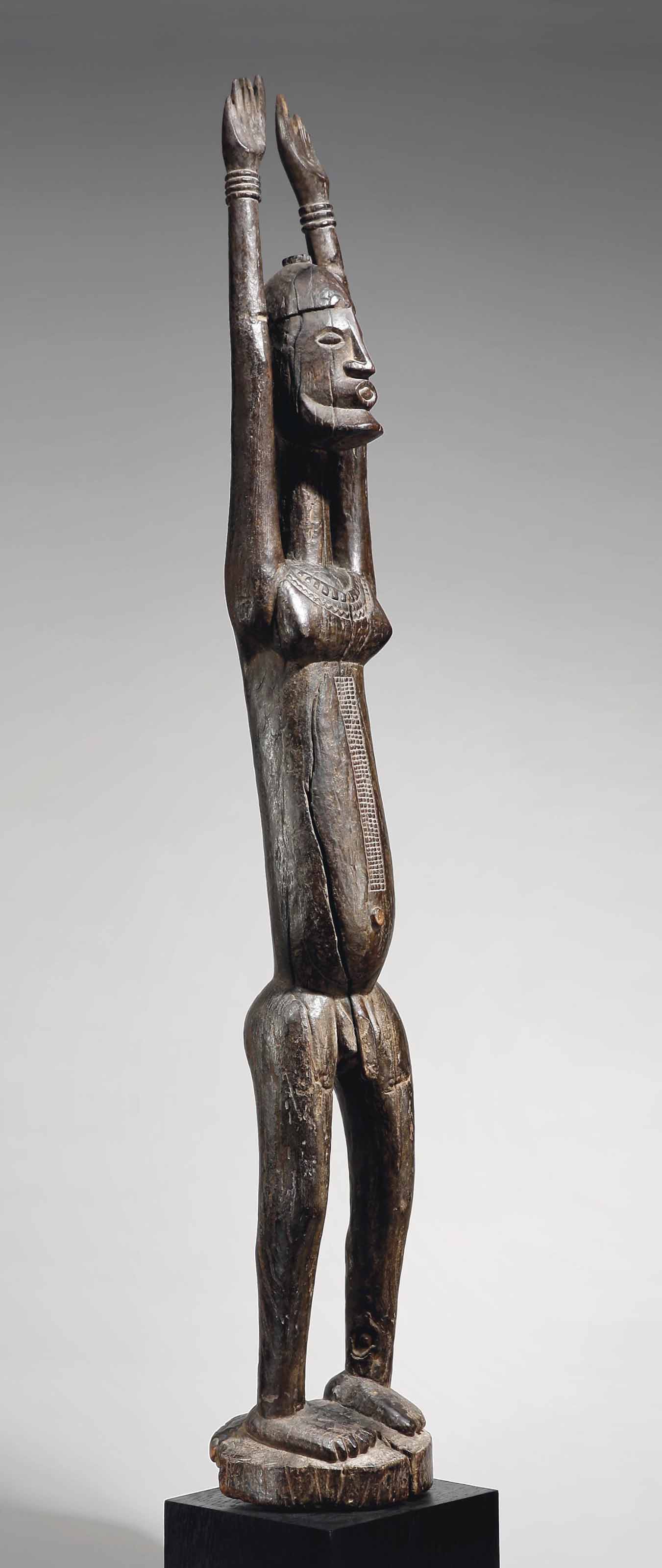 Statue Dogon Dogon figure , MALI, 13901450, (80.7 DE PROBABILITÉ) Christie's