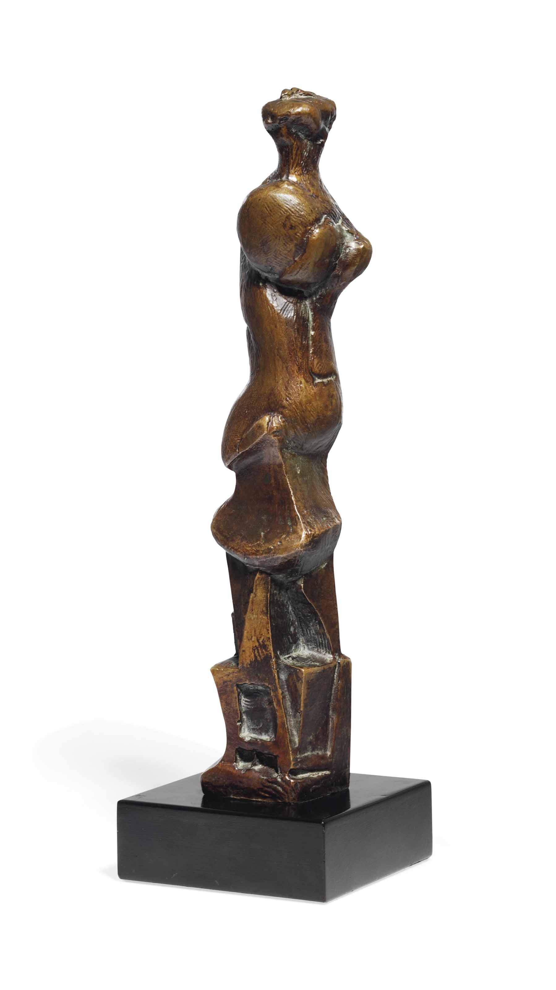 Upright Motive D
