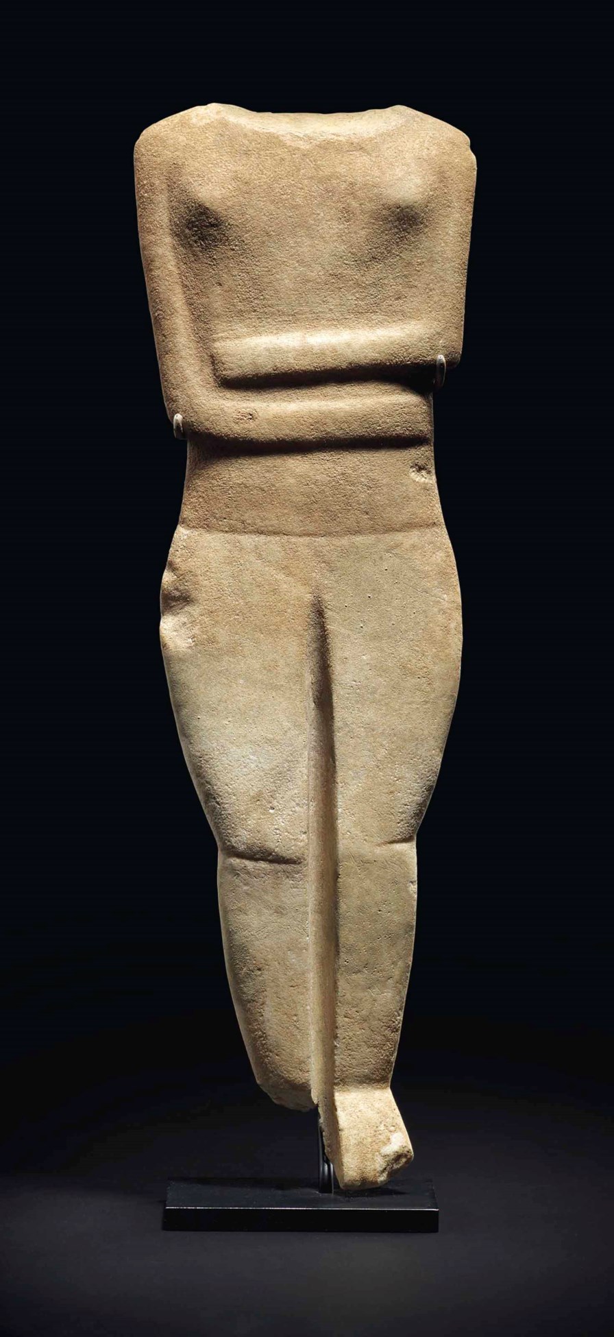 cycladic figure of a woman