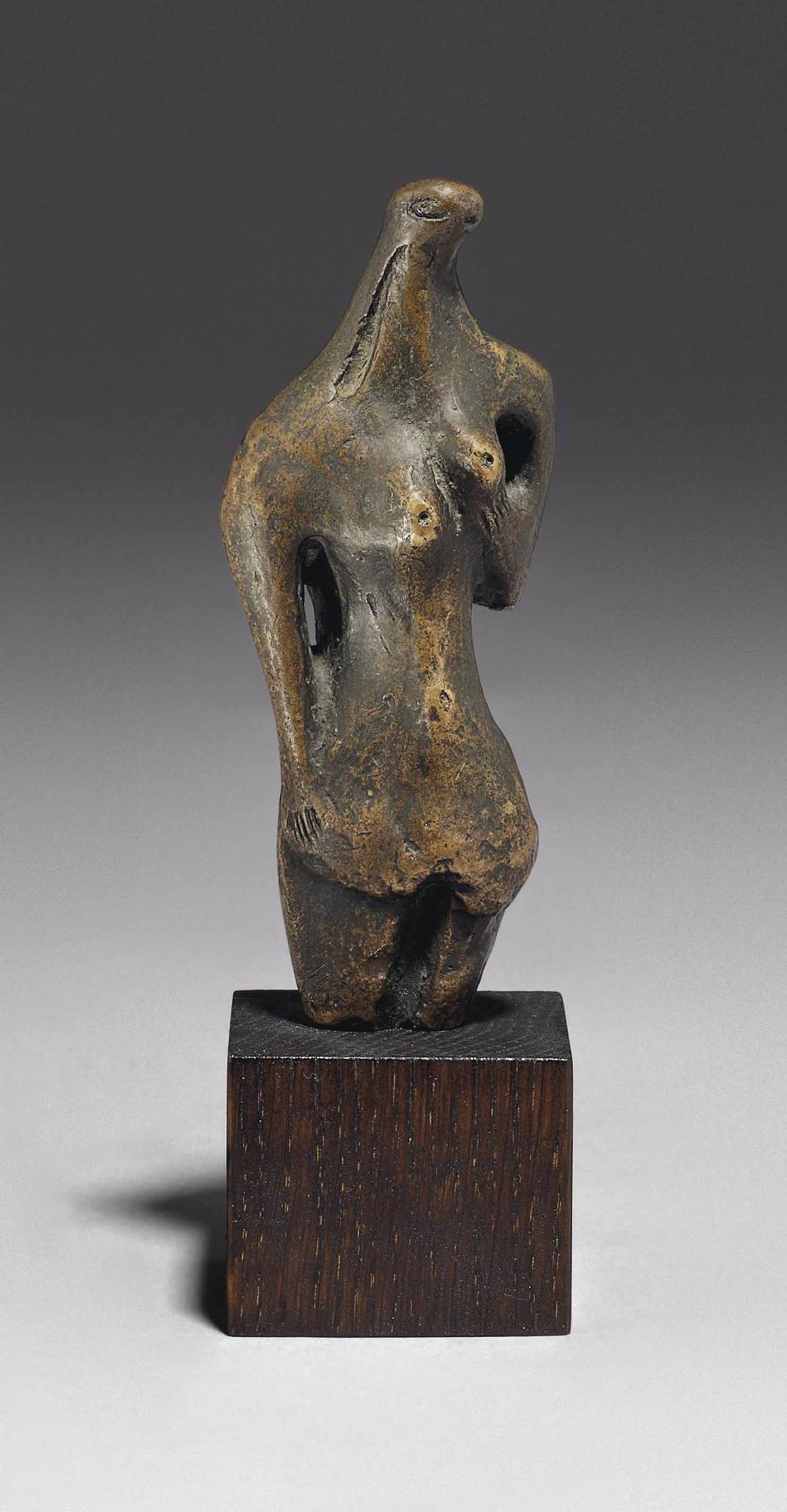 Half-figure
