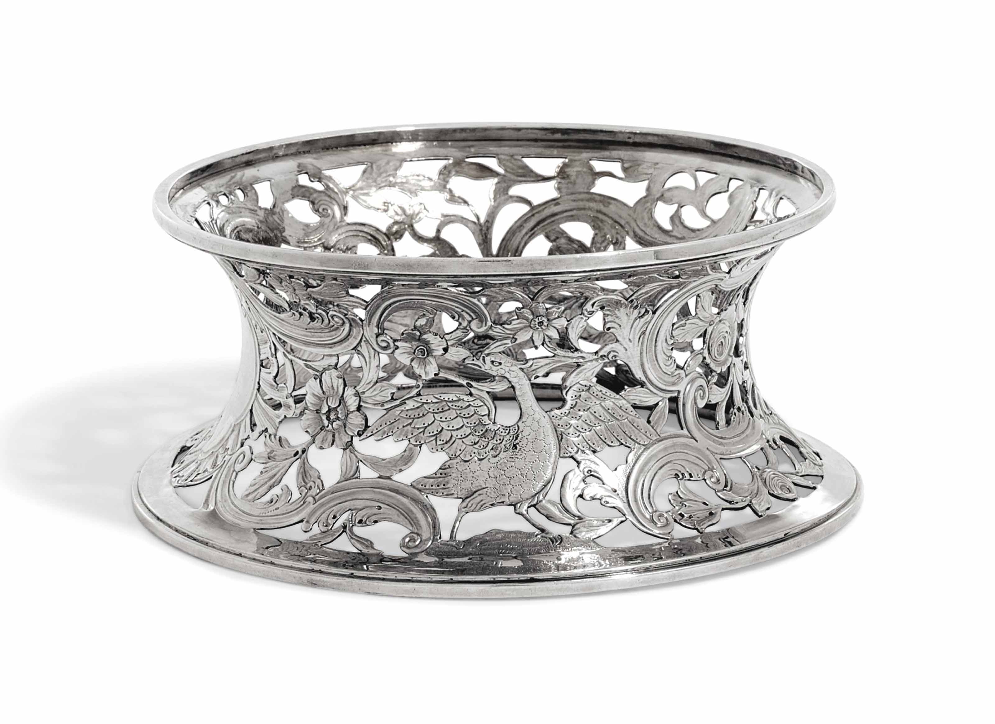 A III IRISH SILVER DISHRING , DUBLIN, CIRCA 1770, MAKER'S MARK