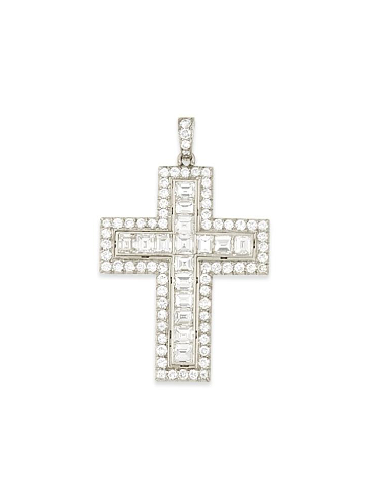 bulgari cross pendant