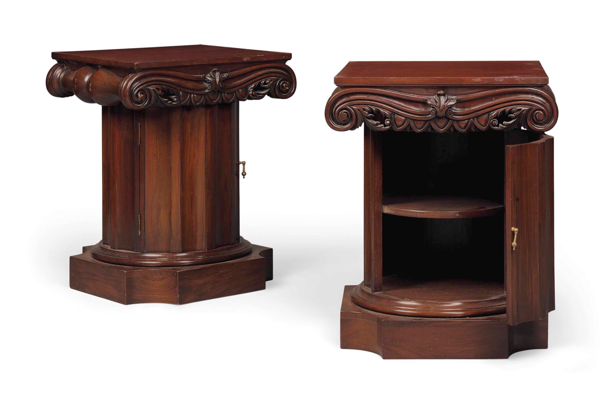 A LARGE PAIR OF MAHOGANY BEDSIDE PEDESTAL LATE 20TH CENTURY