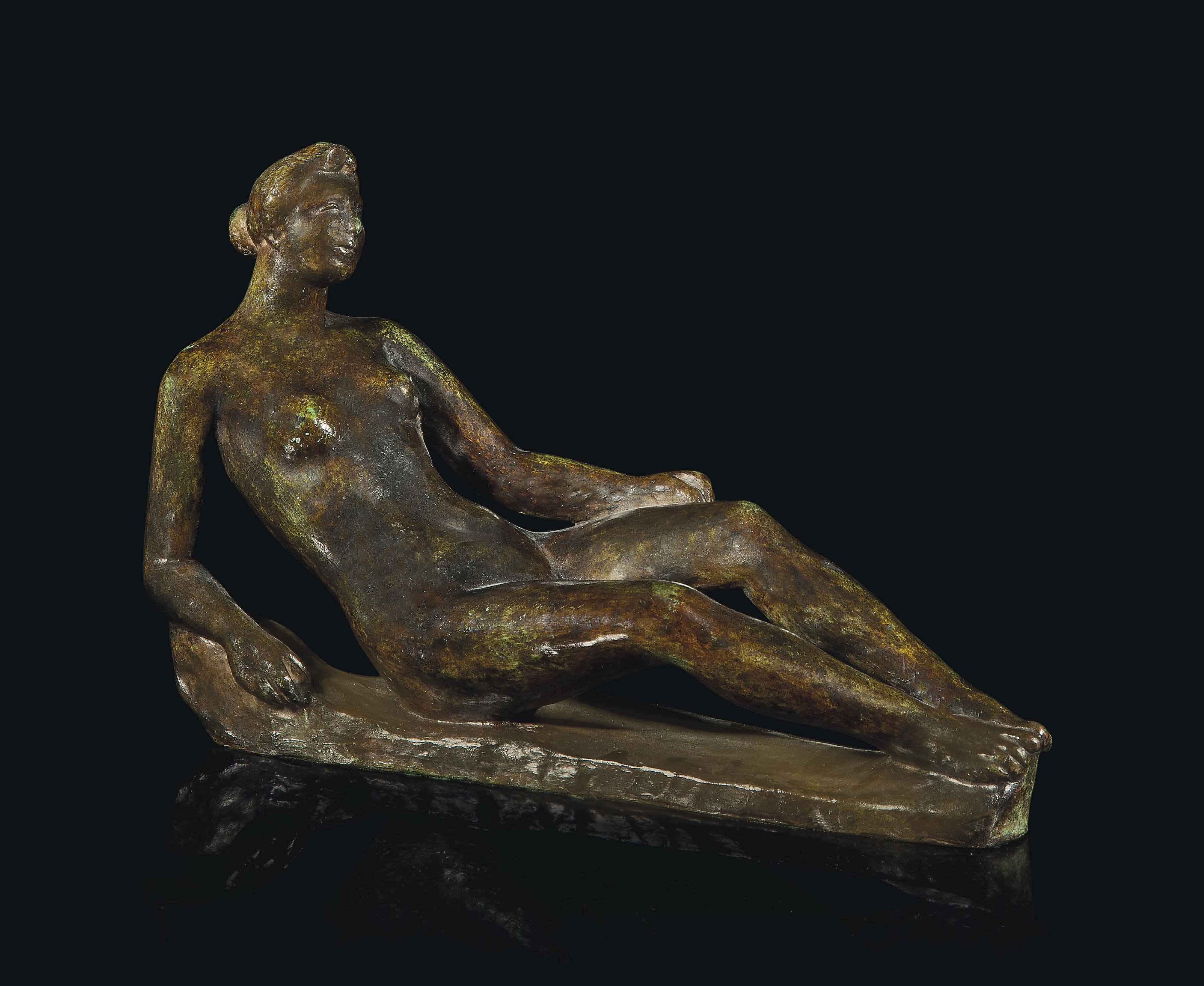 HIPPOLYTE PETITJEAN、FEMME NUE DEPOUT Hippolyte Petitjean (1854-1929), Femme nue debout | Christie's