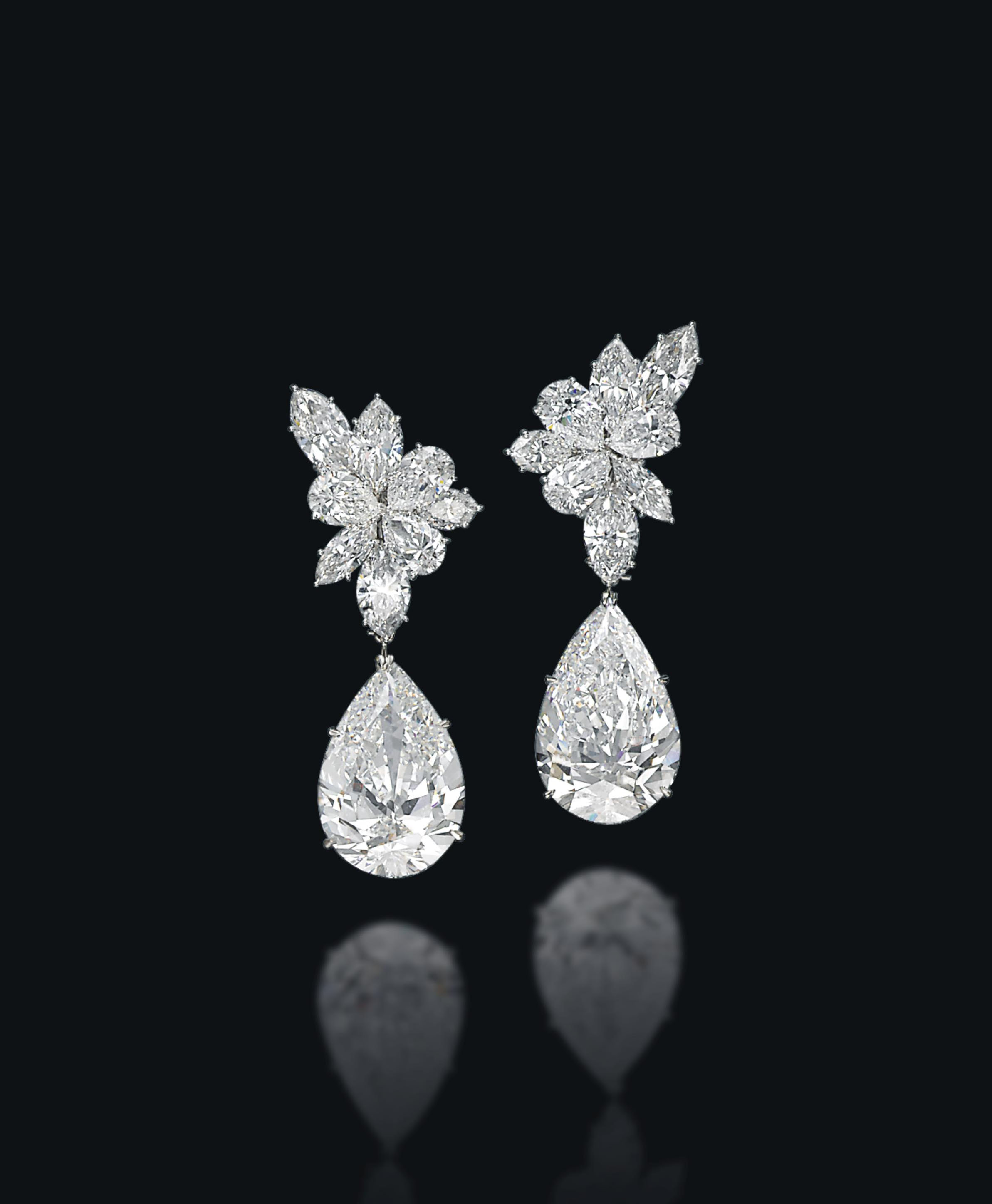 A PAIR OF DIAMOND EAR PENDANTS, BY HARRY WINSTON