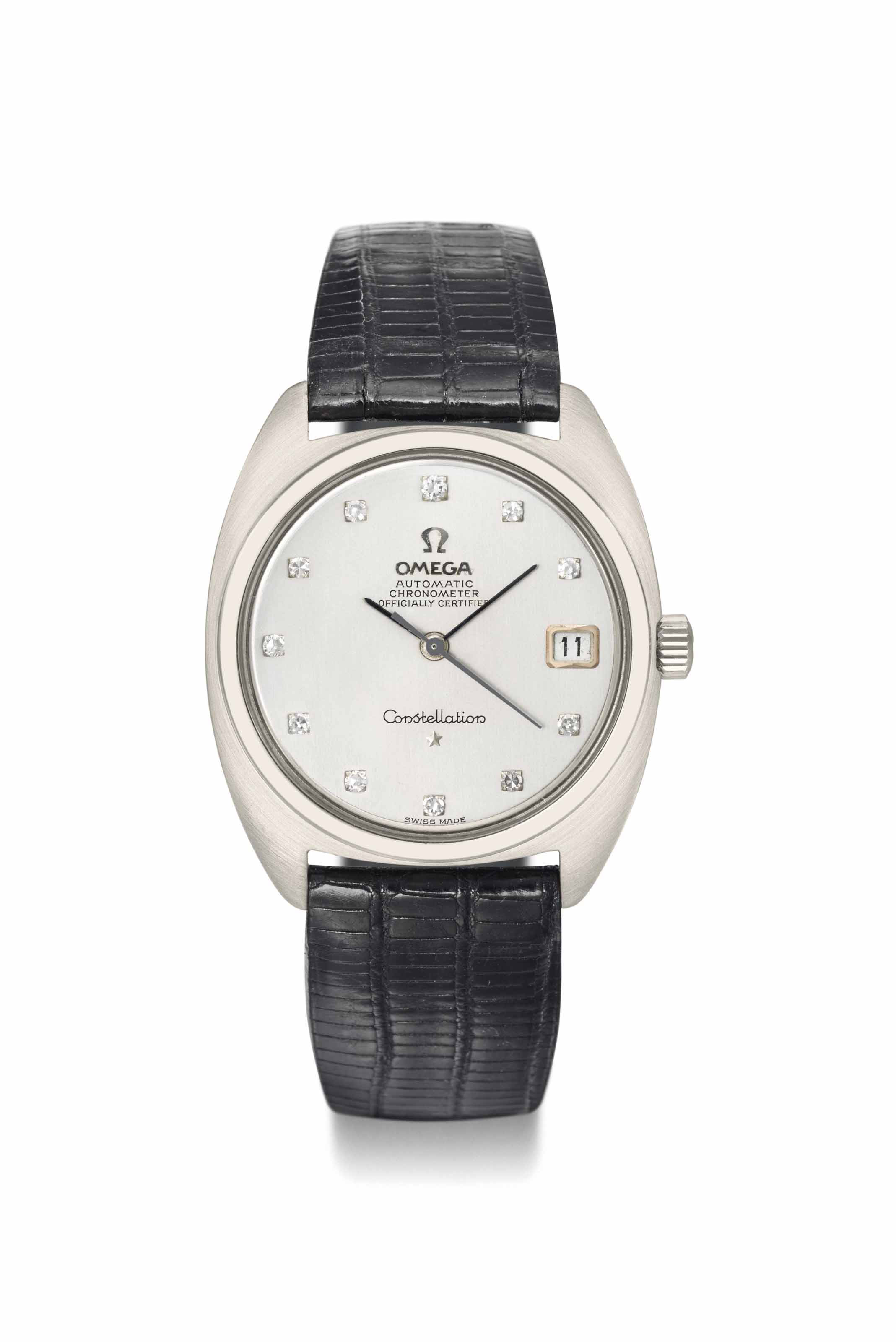 Cartier. A fine and attractive platinum rectangular-shaped