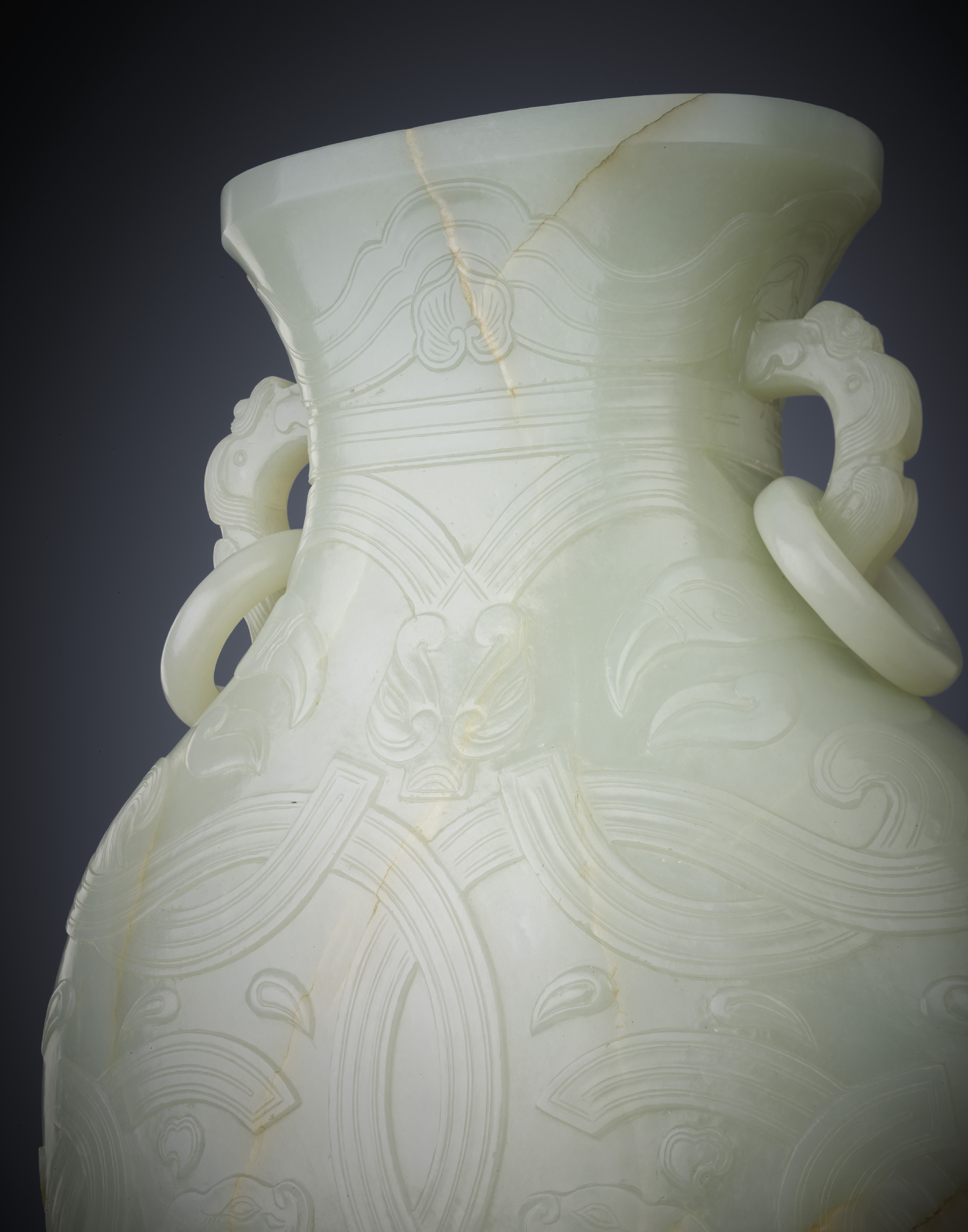 A RARE LARGE IMPERIAL JADE ARCHAISTIC VASE