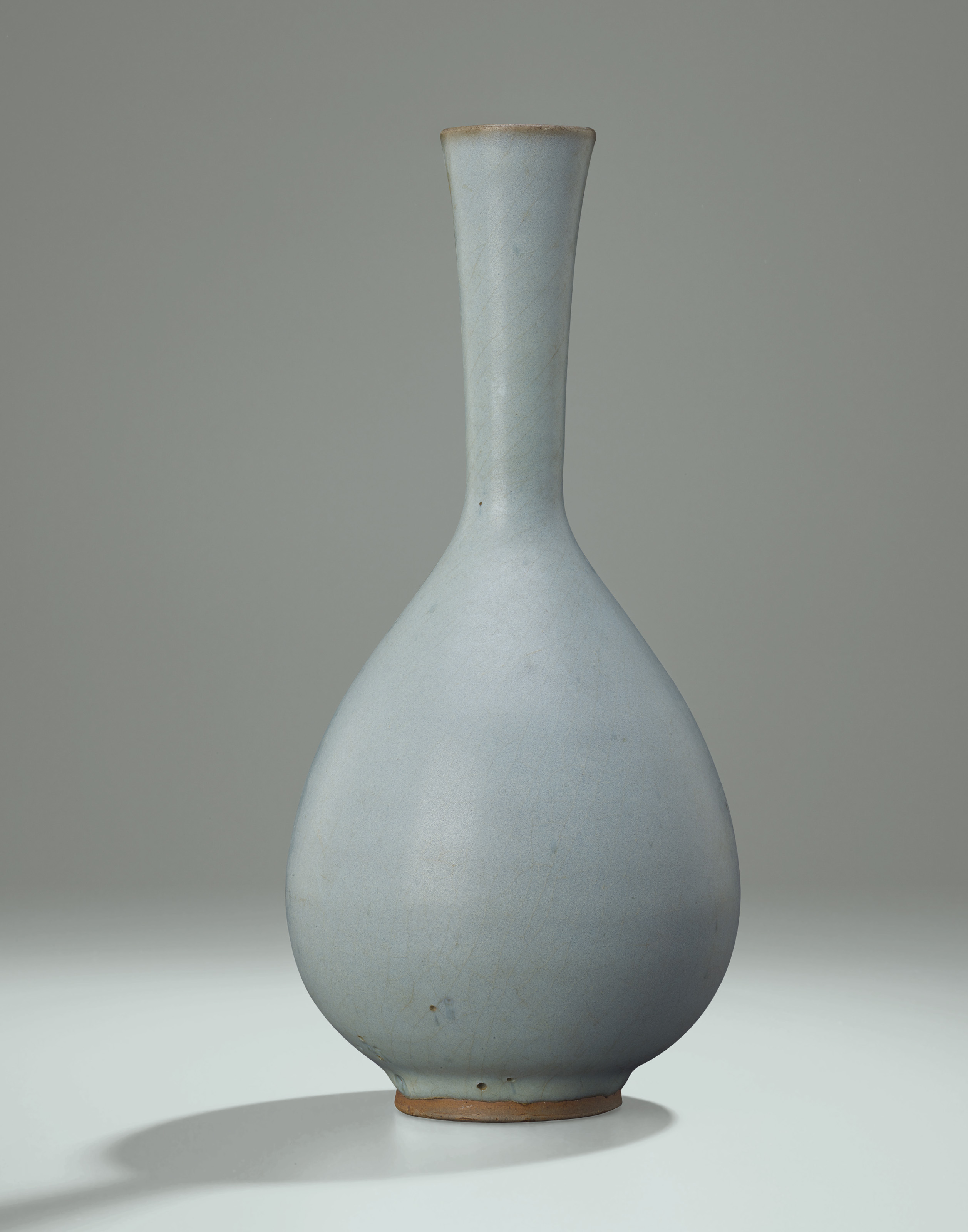 A VERY RARE JUN BOTTLE VASE , NORTHERN SONG DYNASTY (960-1127) | Christie's