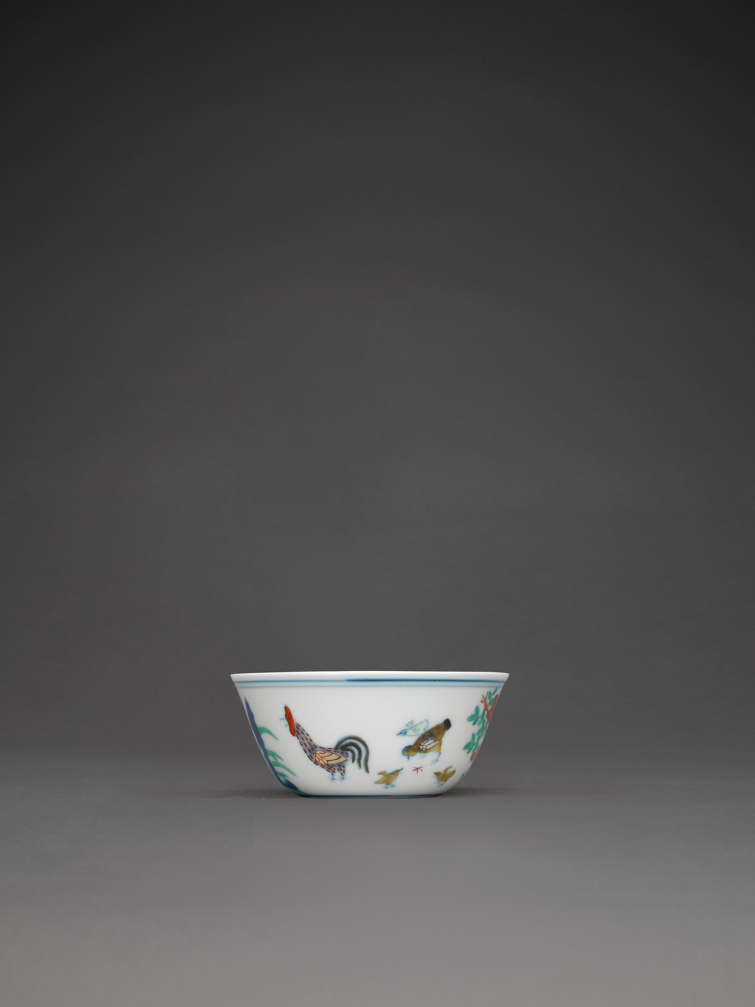 A RARE MING-STYLE DOUCAI 'CHICKEN' CUP , KANGXI PERIOD (1662-1722