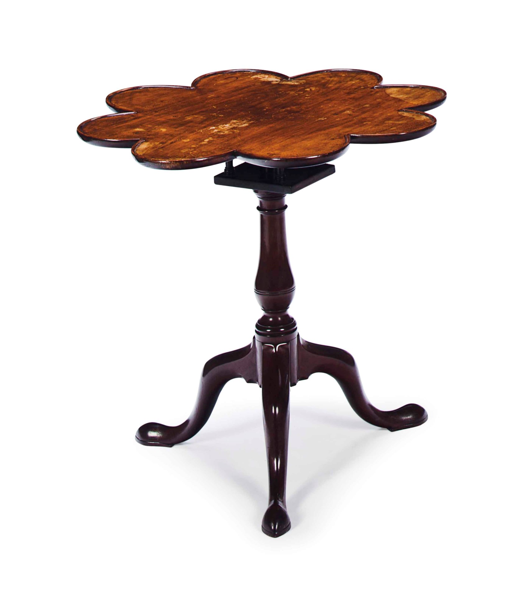 AN ENGLISH MAHOGANY TILTTOP TABLE,