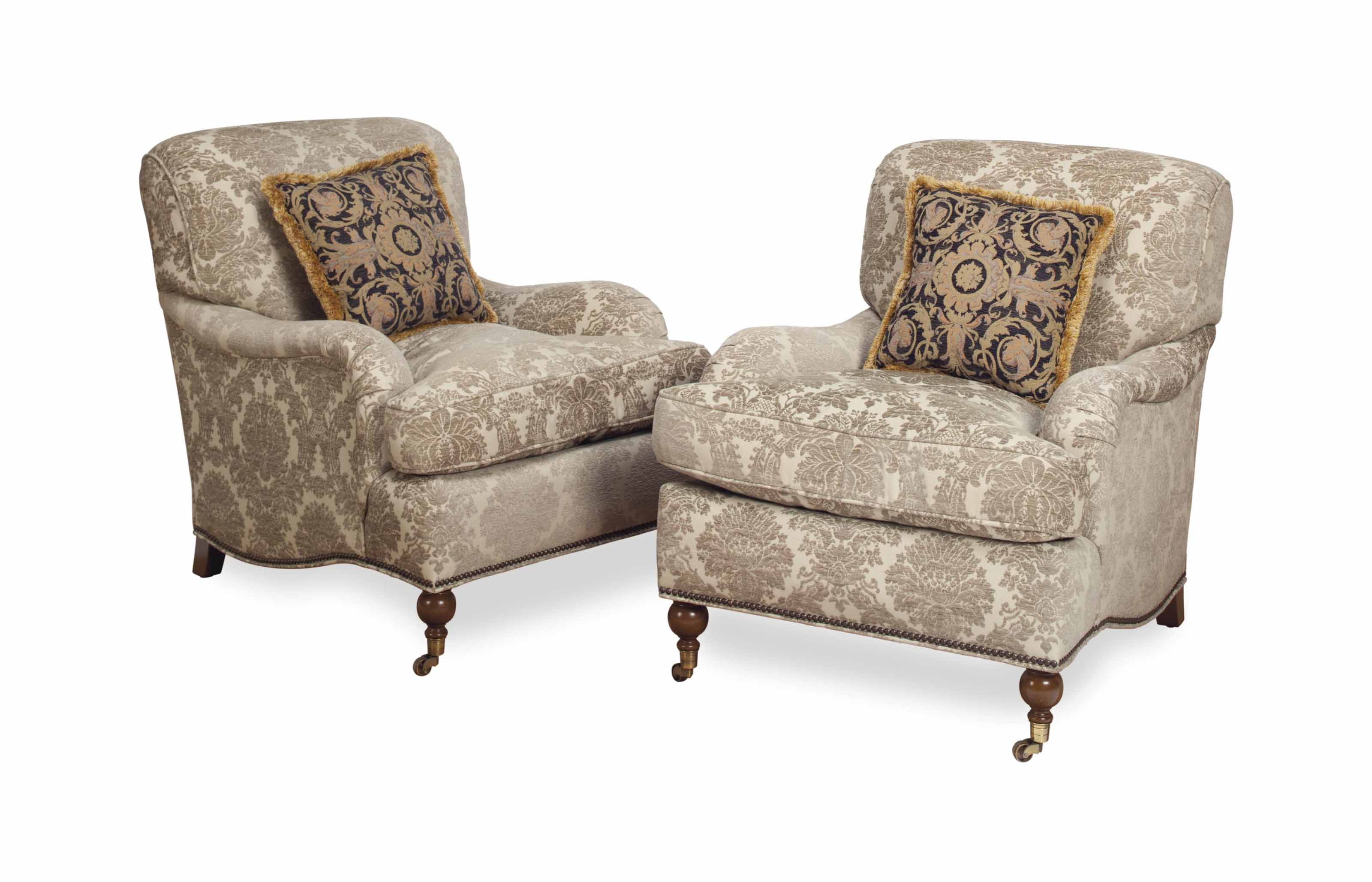 A PAIR OF UPHOLSTERED CLUB CHAIRS COVERED IN IVORYONGREY WOVEN COTTON