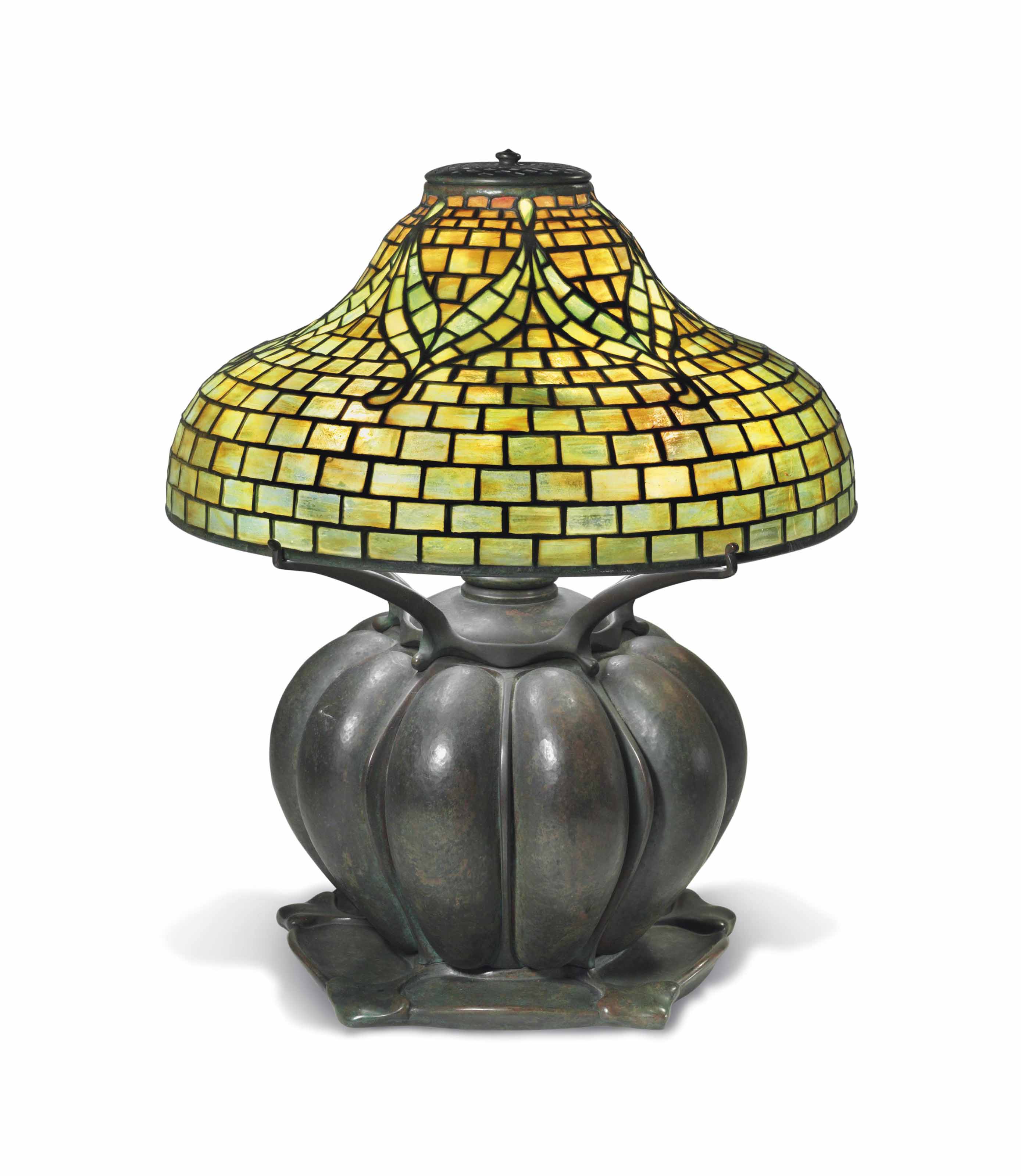 TIFFANY STUDIOS, A 'LINENFOLD' DESK LAMP IN THE ABALONE
