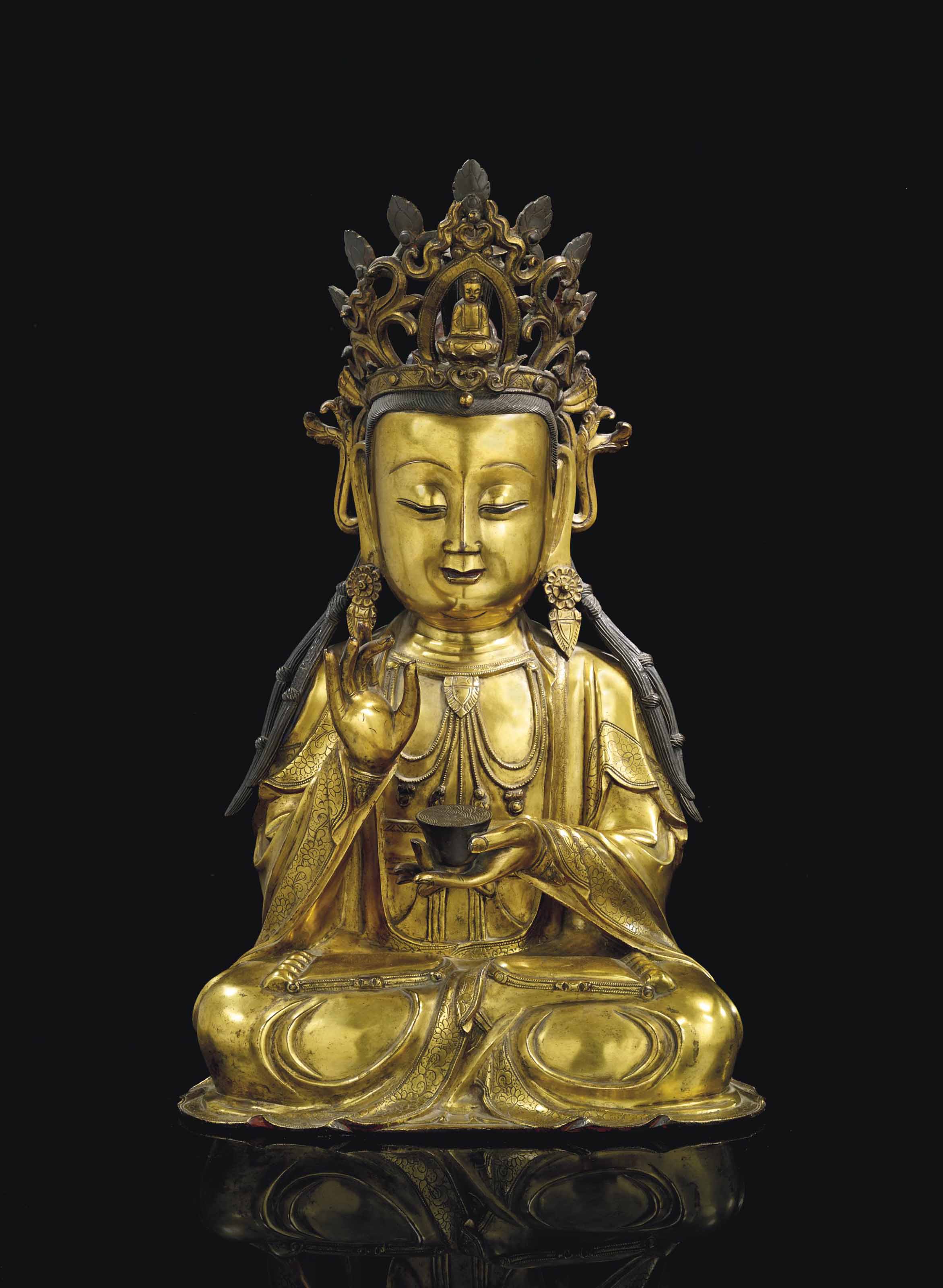 IMPORTANTE STATUE DE GUANYIN EN BRONZE DORE , CHINE, DYNASTIE MING