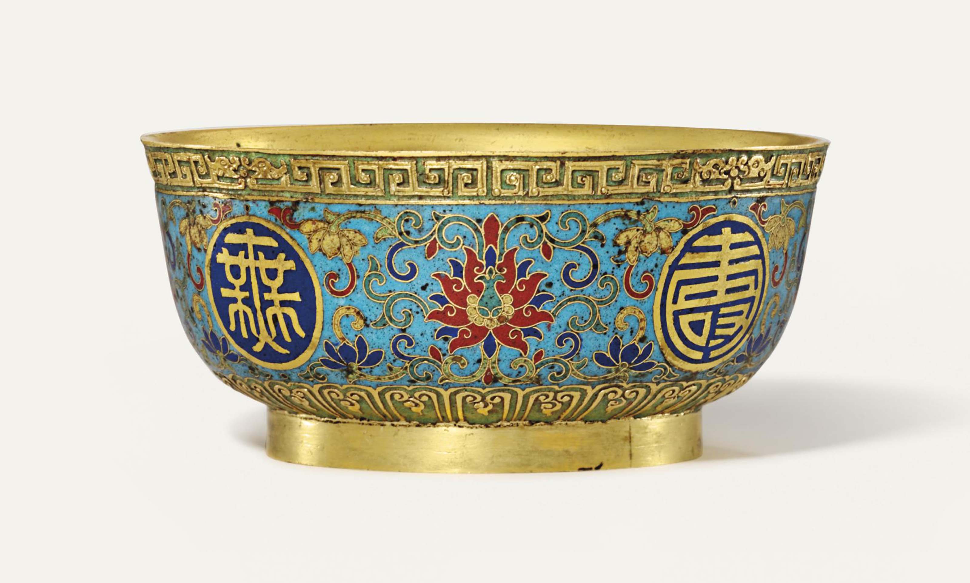 A CLOISONNÉ AND CHAMPLEVÉ ENAMEL BOWL , QIANLONG PERIOD (17361795