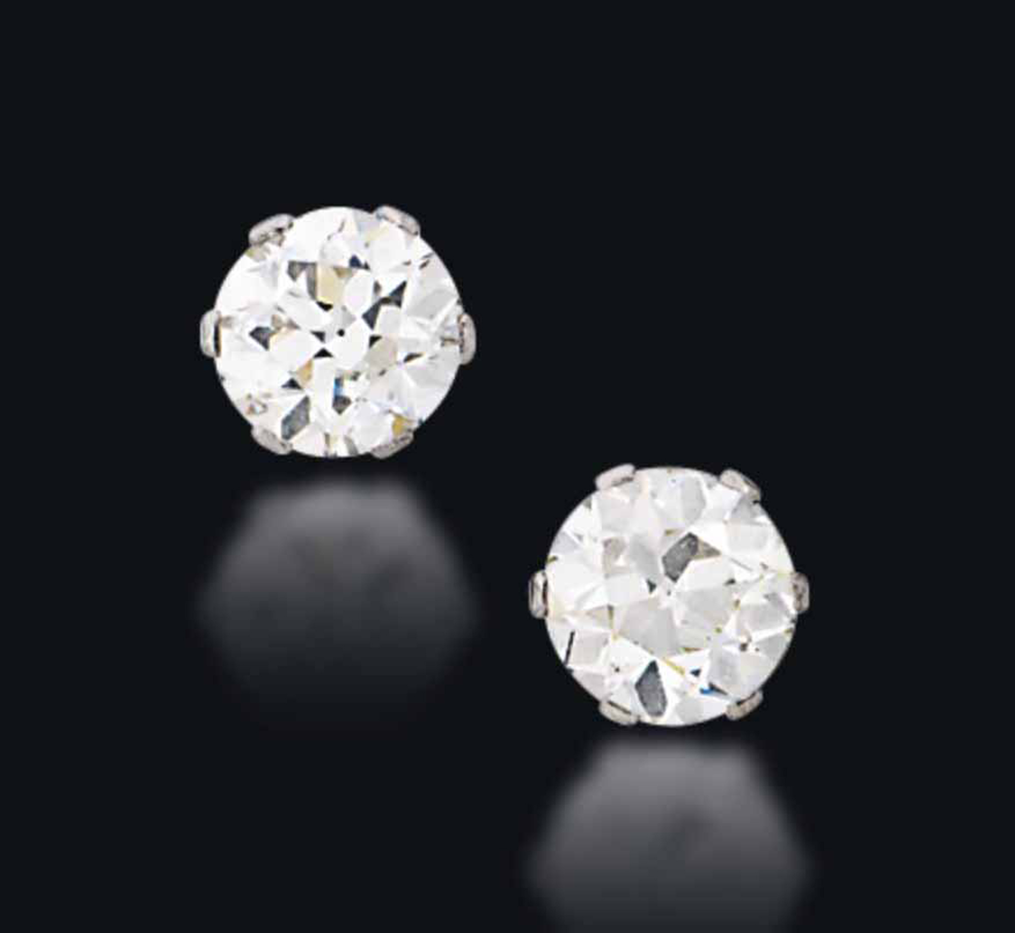 single stone diamond studs price