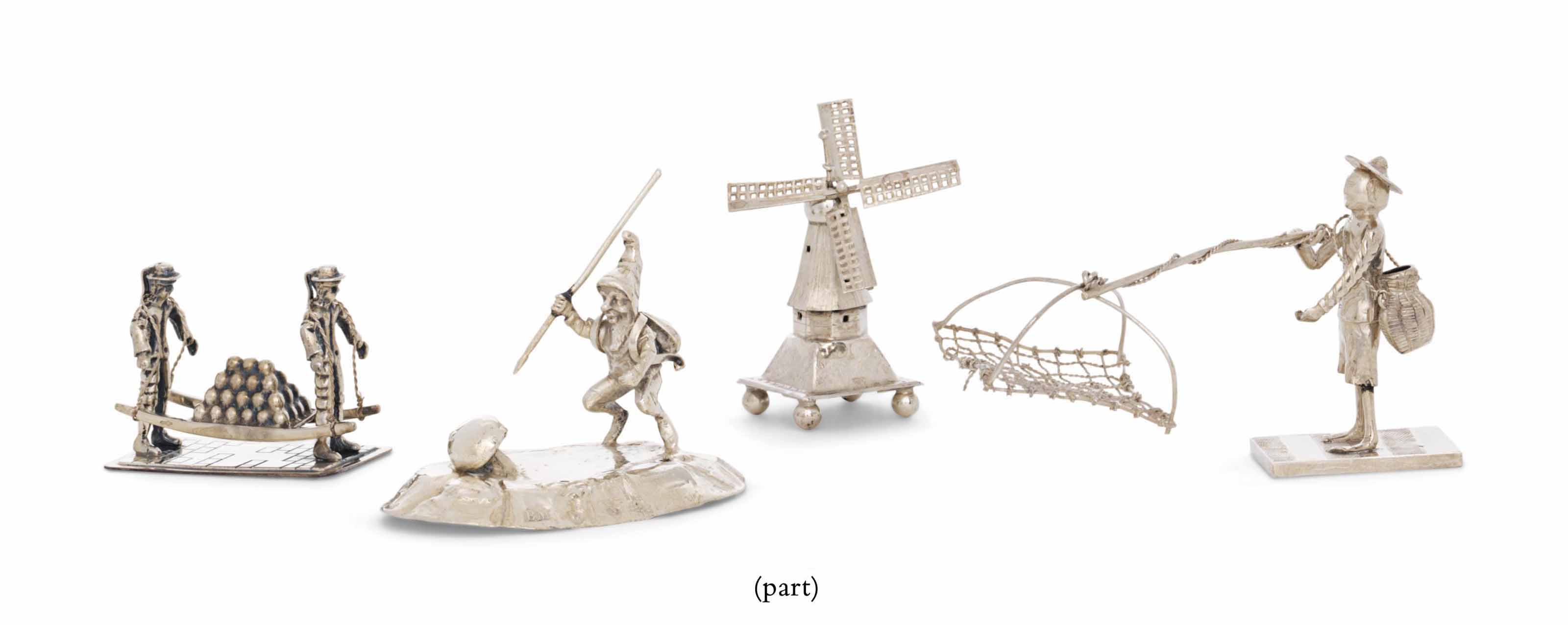 A GROUP OF TOY MINIATURES A GROUP OF TOY MINIATURES