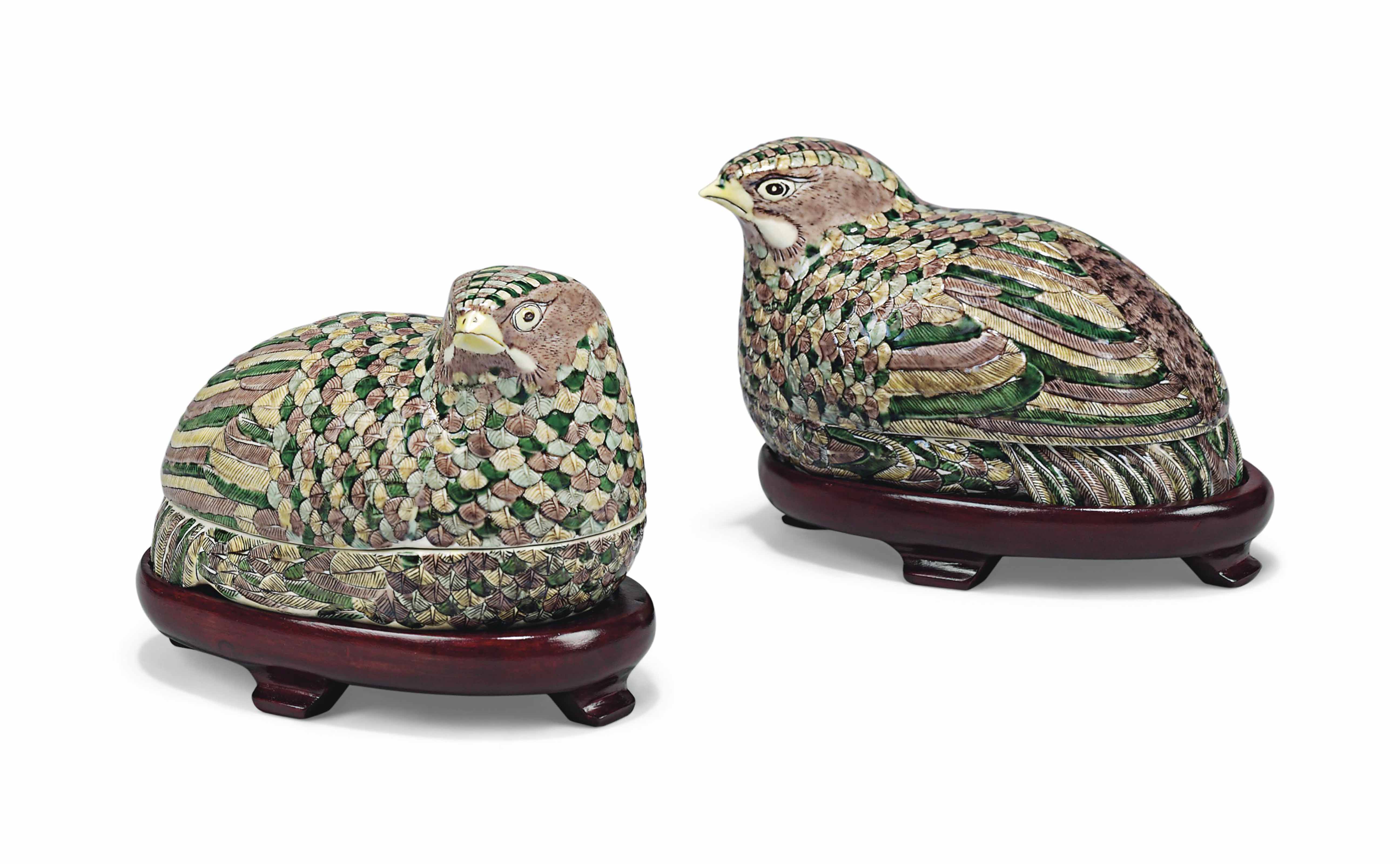 A PAIR OF CHINESE 'QUAIL' BOXES AND COVERS
