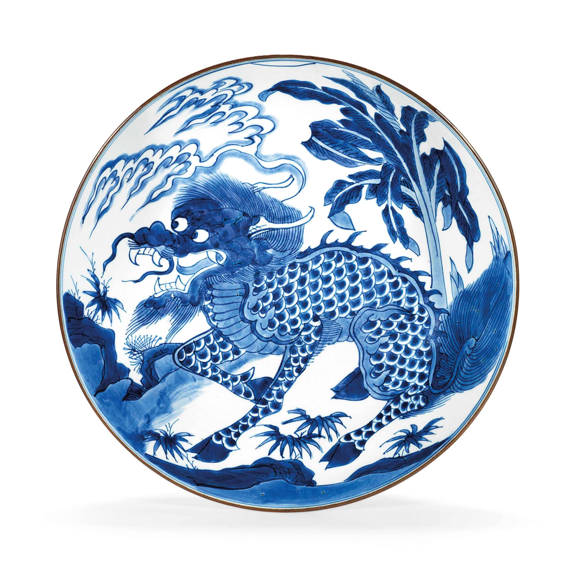 A CHINESE BLUE AND WHITE SAUCERSHAPED DEEP DISH