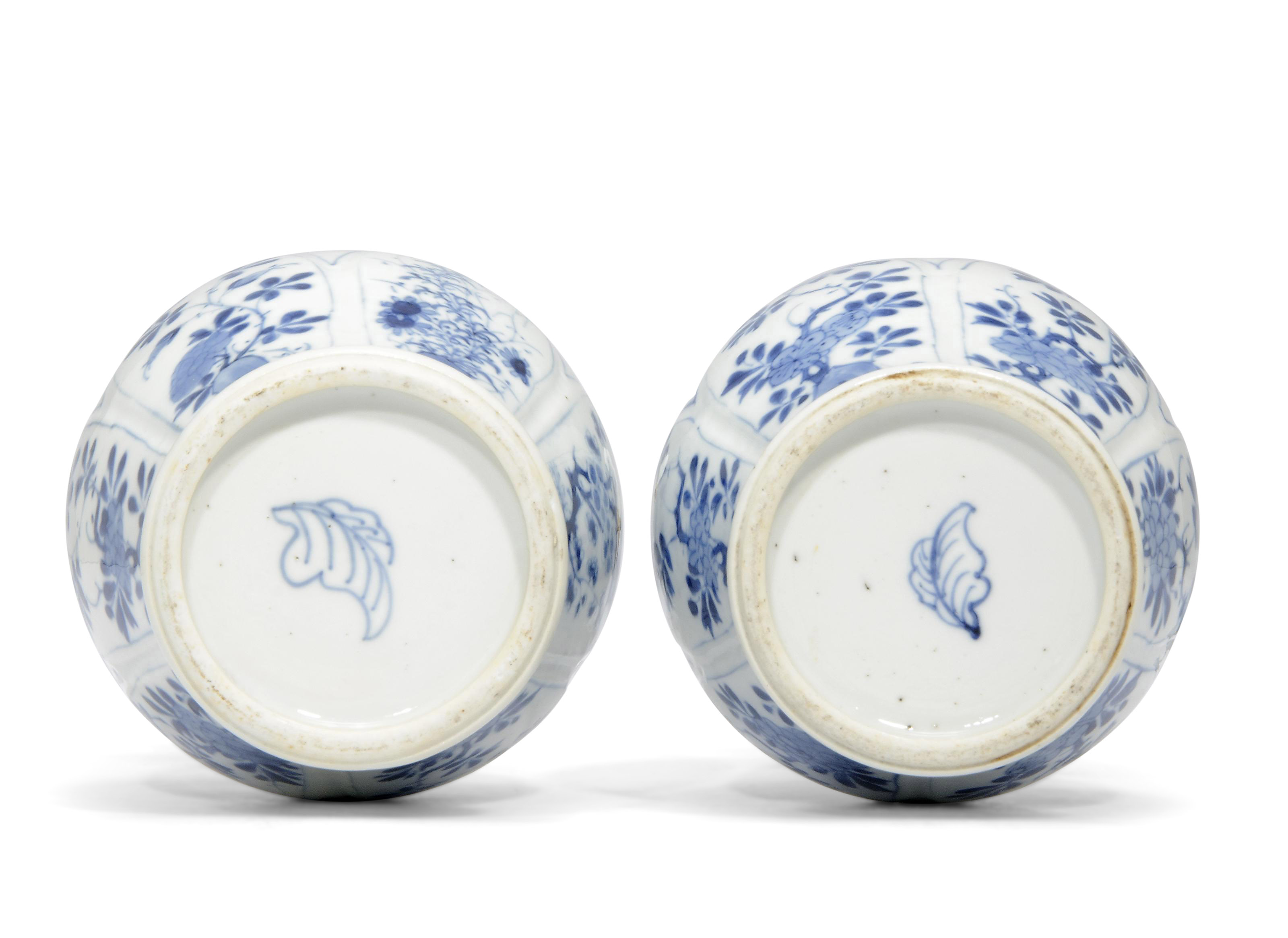 清康熙青花描金花卉纹瓶一对, KANGXI PERIOD (1662-1722