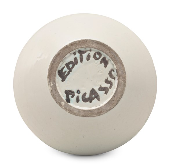 The complete set of six ashtrays (A.R. 172-177)
