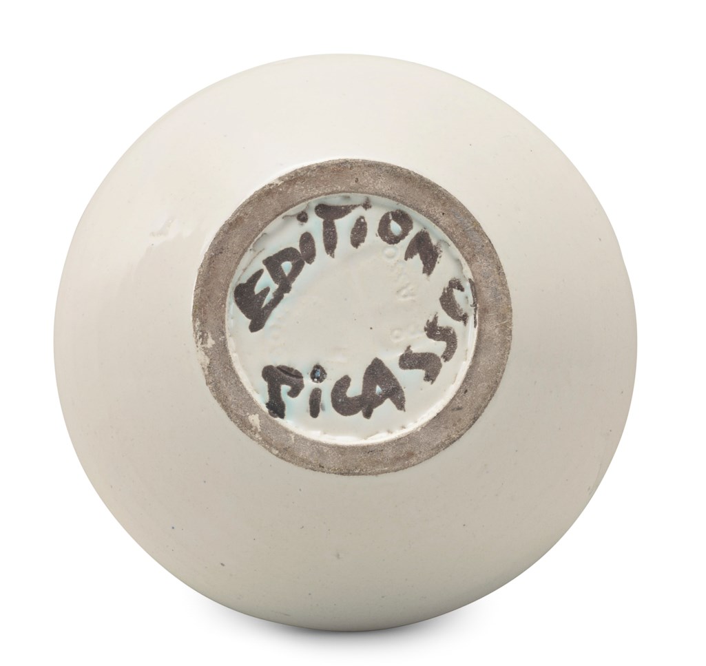 The complete set of six ashtrays (A.R. 172-177)