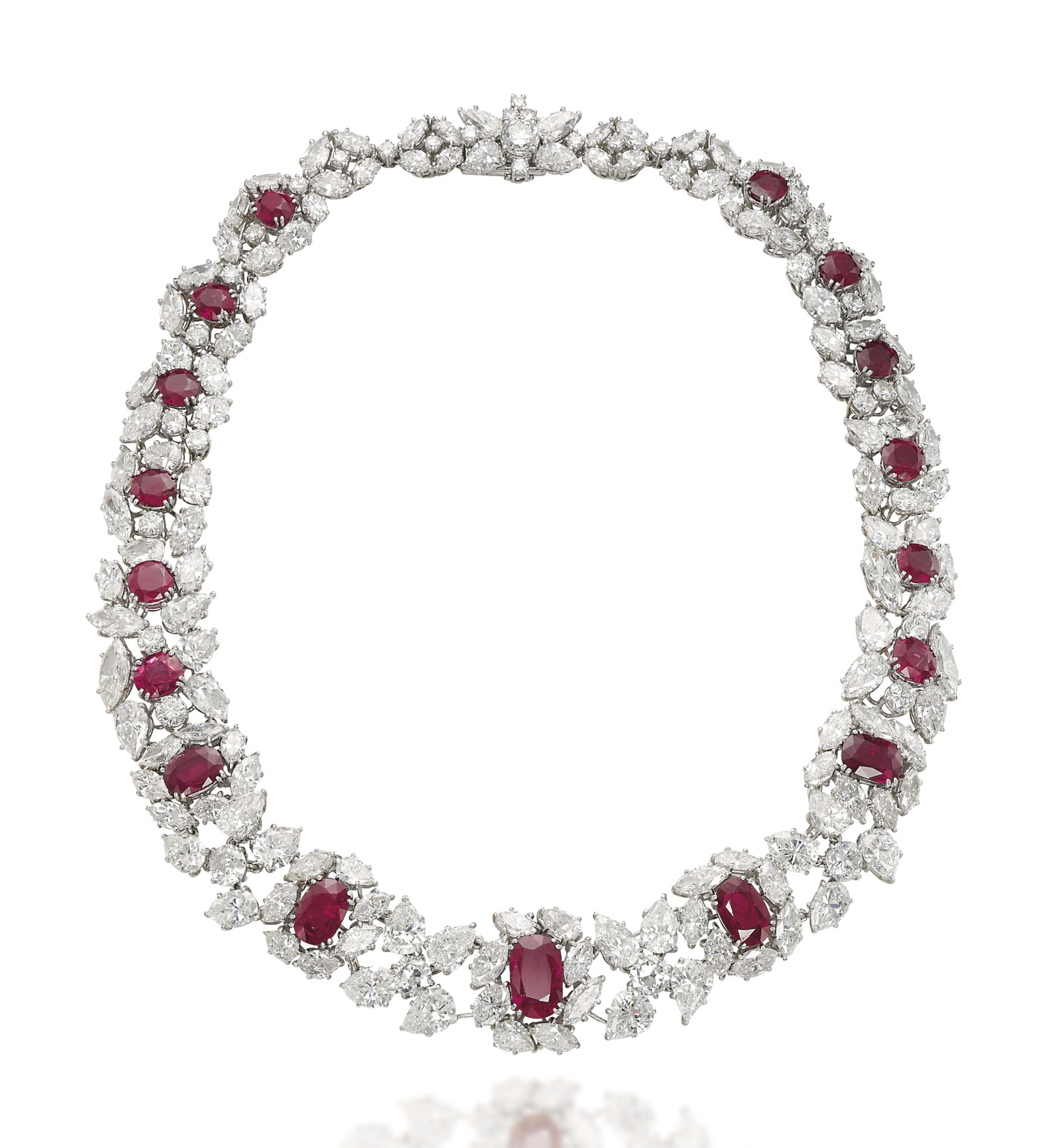 Harry winston diamond pendant clearance
