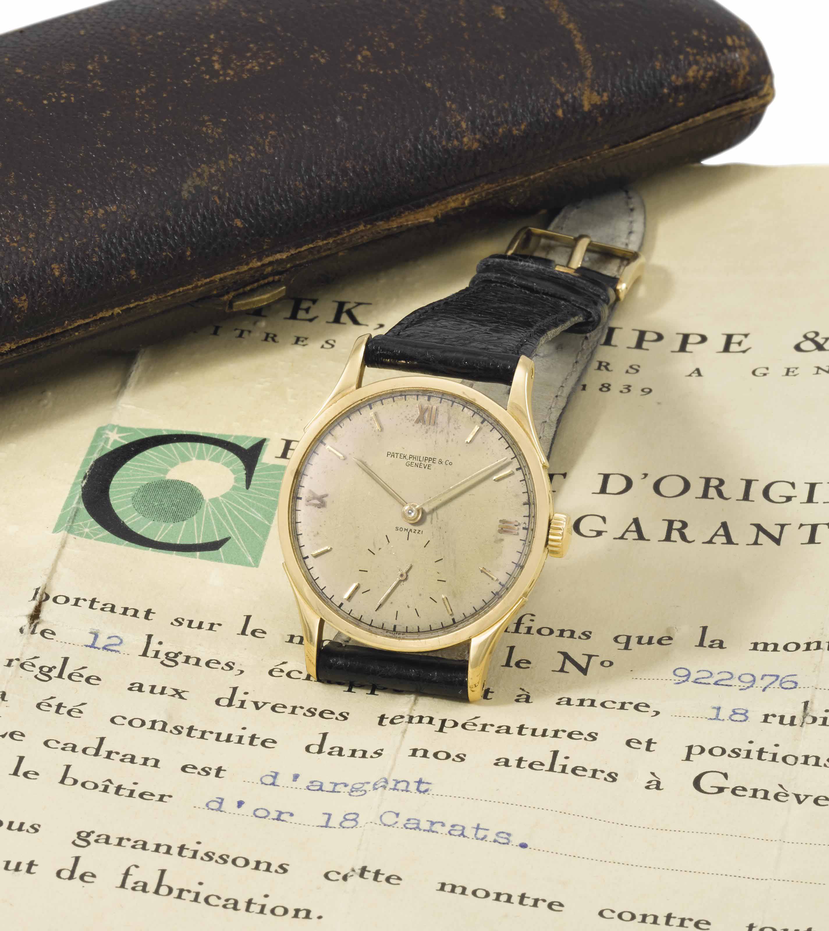 Patek Philippe. A fine and elegant 18K gold wristwatch with Certificate and box SIGNED PATEK PHILIPPE CO. GENEVE RETAILED BY SOMAZZI REF. 1516 MOVEMENT NO. 922 976 CASE NO. 297 876 MANUFACTURED IN