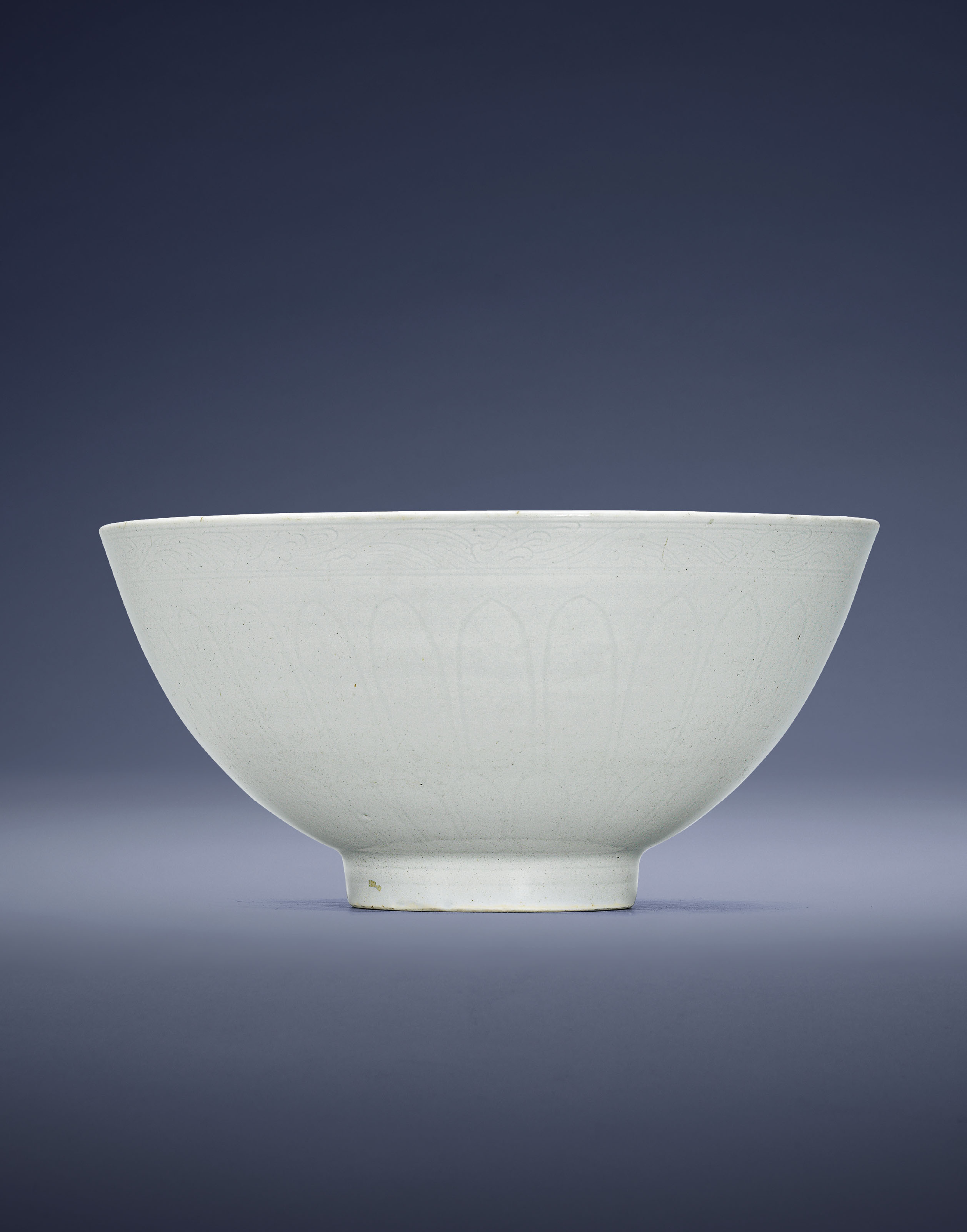 清雍正霽藍釉橄欖瓶雙圈六字楷書款, YONGZHENG SIX-CHARACTER MARK IN