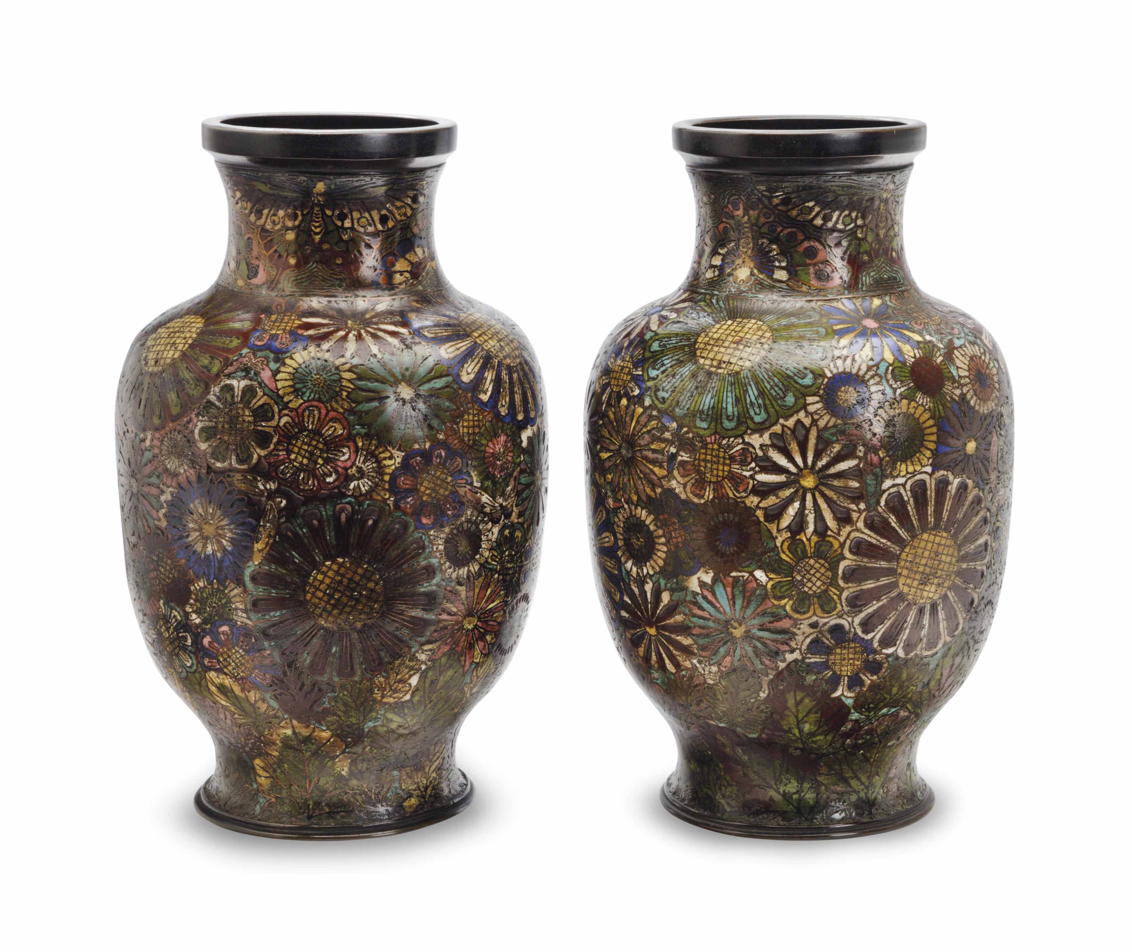 A PAIR OF JAPANESE CLOISONNE ENAMEL VASES , 20TH CENTURY Christie's