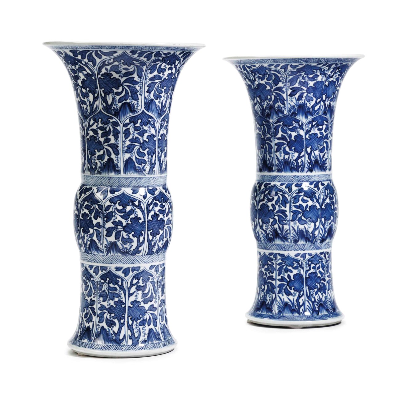 A PAIR OF LARGE CHINESE BLUE AND WHITE PORCELAIN BEAKER VASES