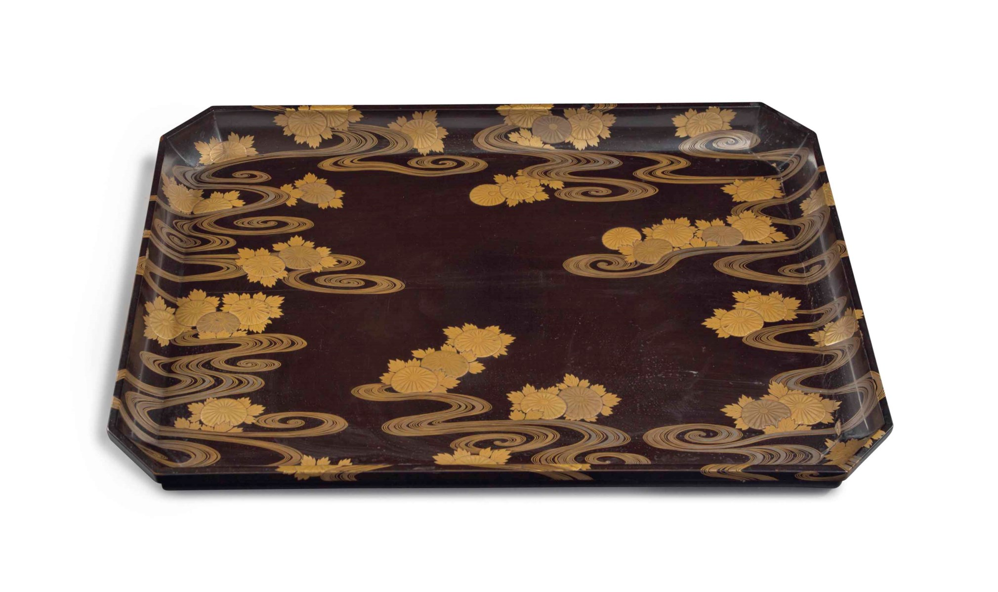 A JAPANESE LACQUER TRAY, EDO PERIOD, 19TH CENTURY Christie's