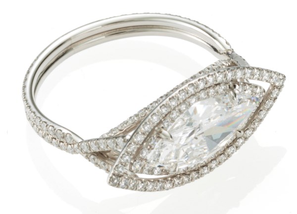 A DIAMOND AND PLATINUM RING