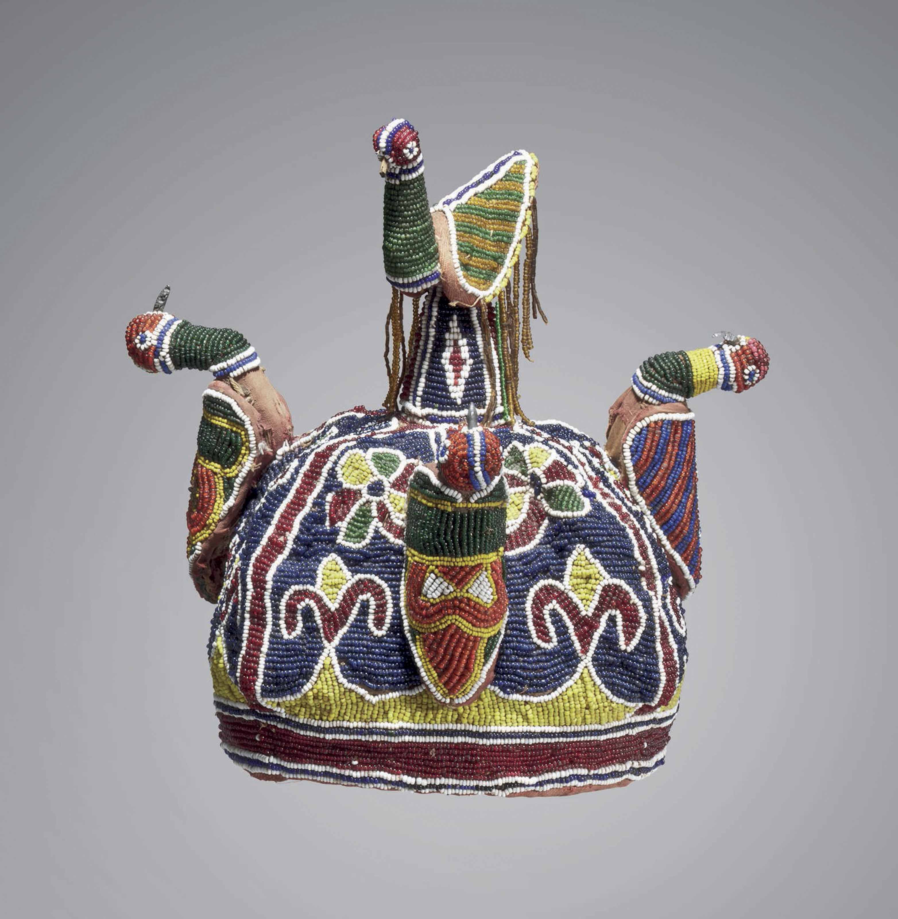 COURONNE ORNEE DE PERLES YOROUBA Yoruba beaded crown , NIGERIA Christie's