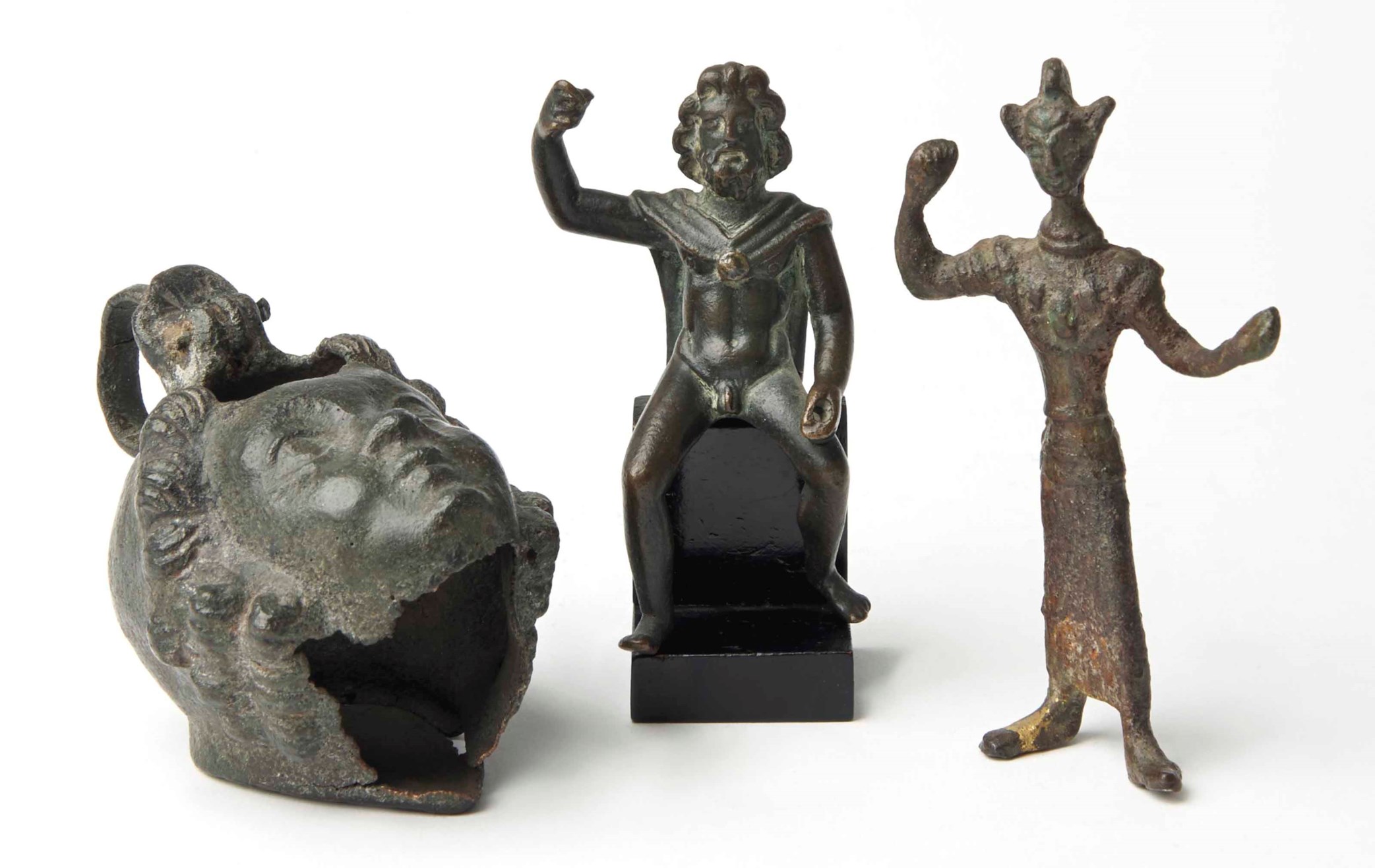 TROIS ELEMENTS EN BRONZE