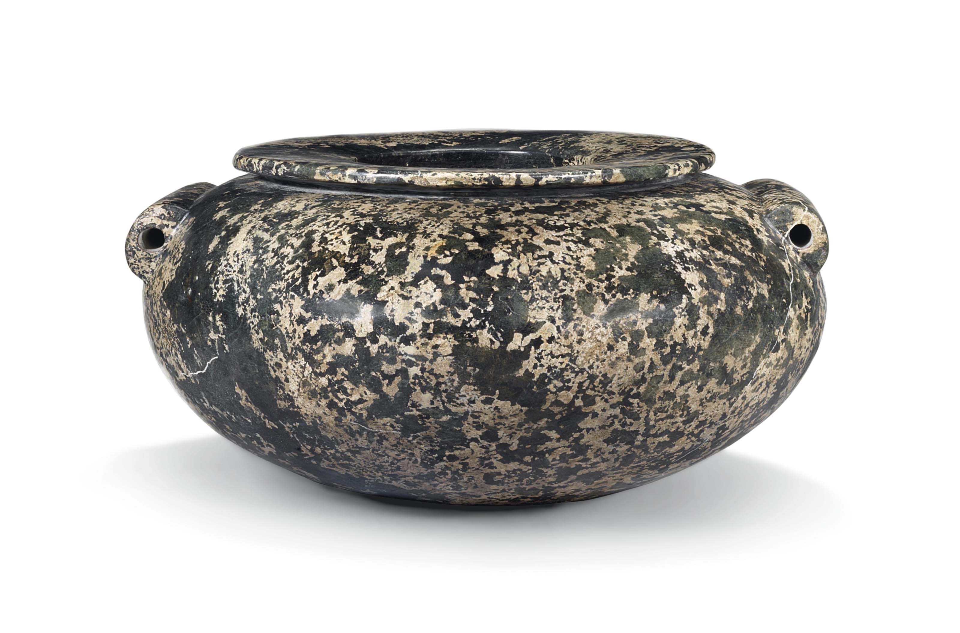 AN EGYPTIAN DIORITE JAR , EARLY DYNASTIC PERIOD, CIRCA 30002686 B.C