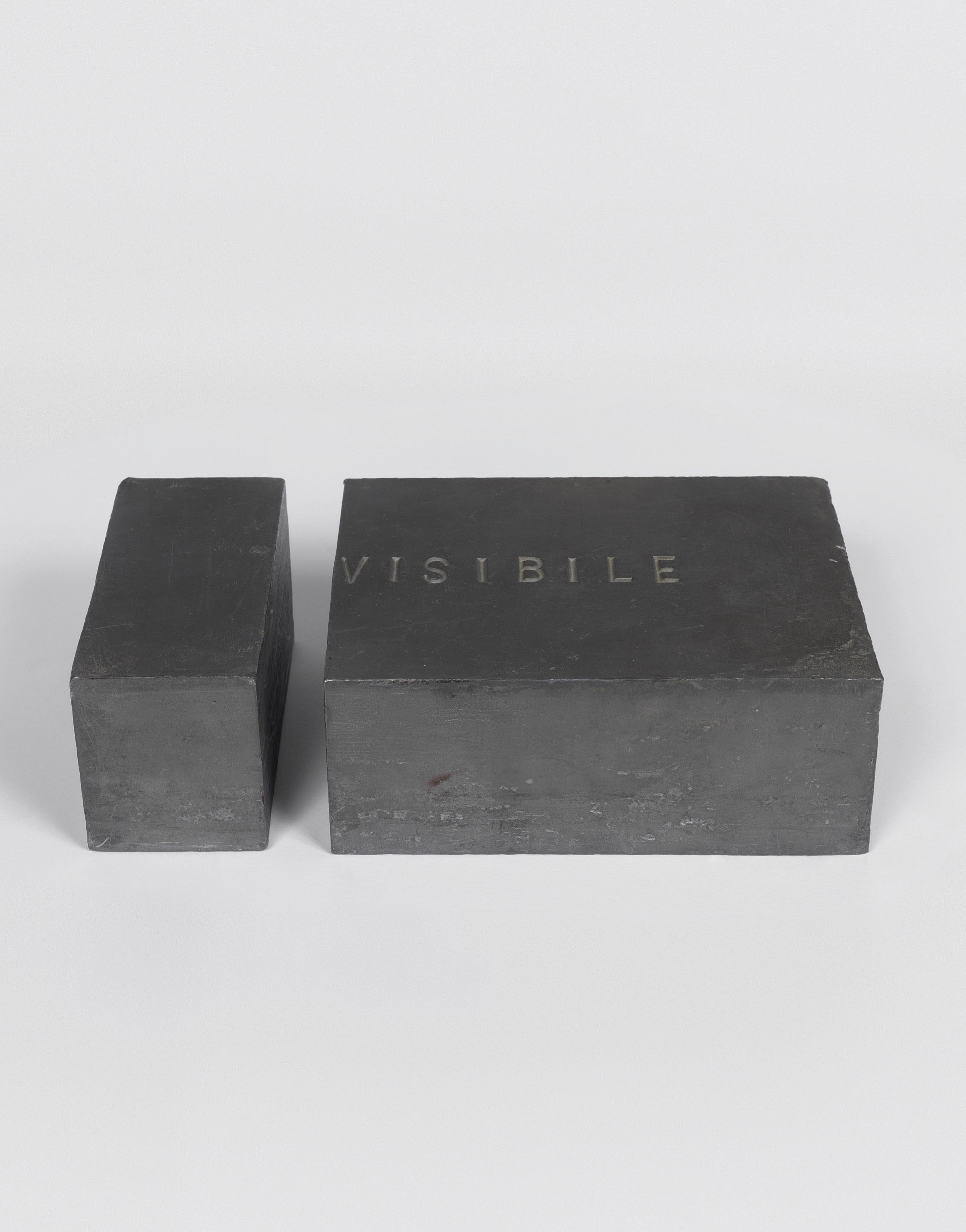 Invisibile (Invisible)