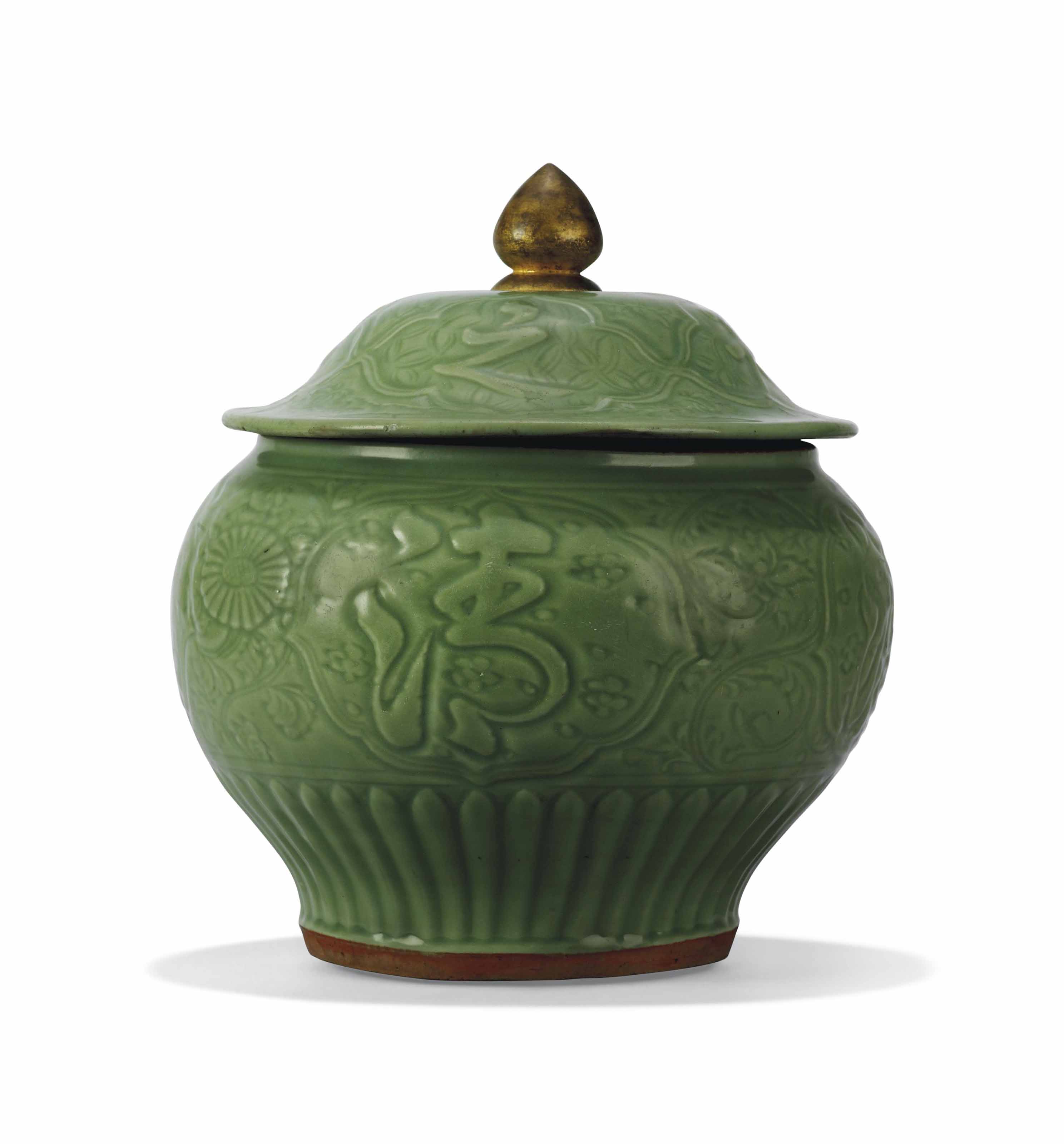 A CHINESE LONGQUAN CELADON JAR AND COVER , MING DYNASTY (13681644