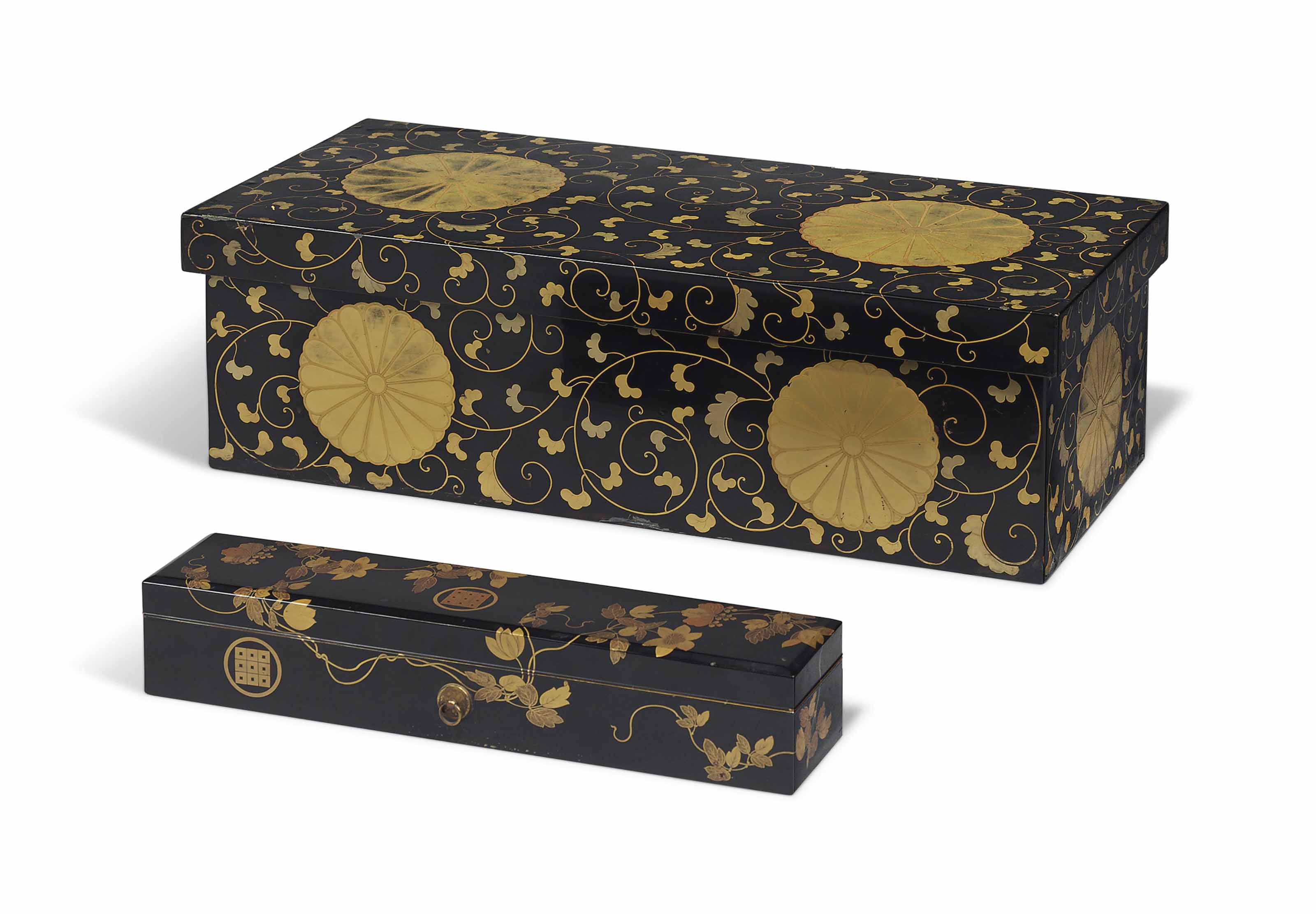 TWO JAPANESE LACQUER BOXES AND COVERS , EDO PERIOD, LATE 18TH/19TH