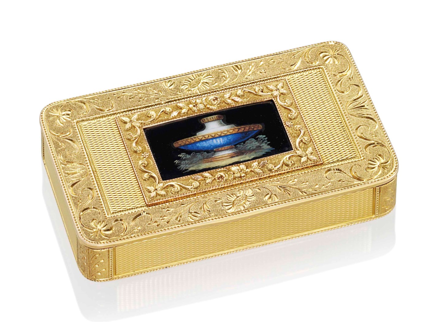 A SWISS GOLD SNUFF-BOX SET WITH AN ENAMEL PLAQUE, PROBABLY GENEVA ...