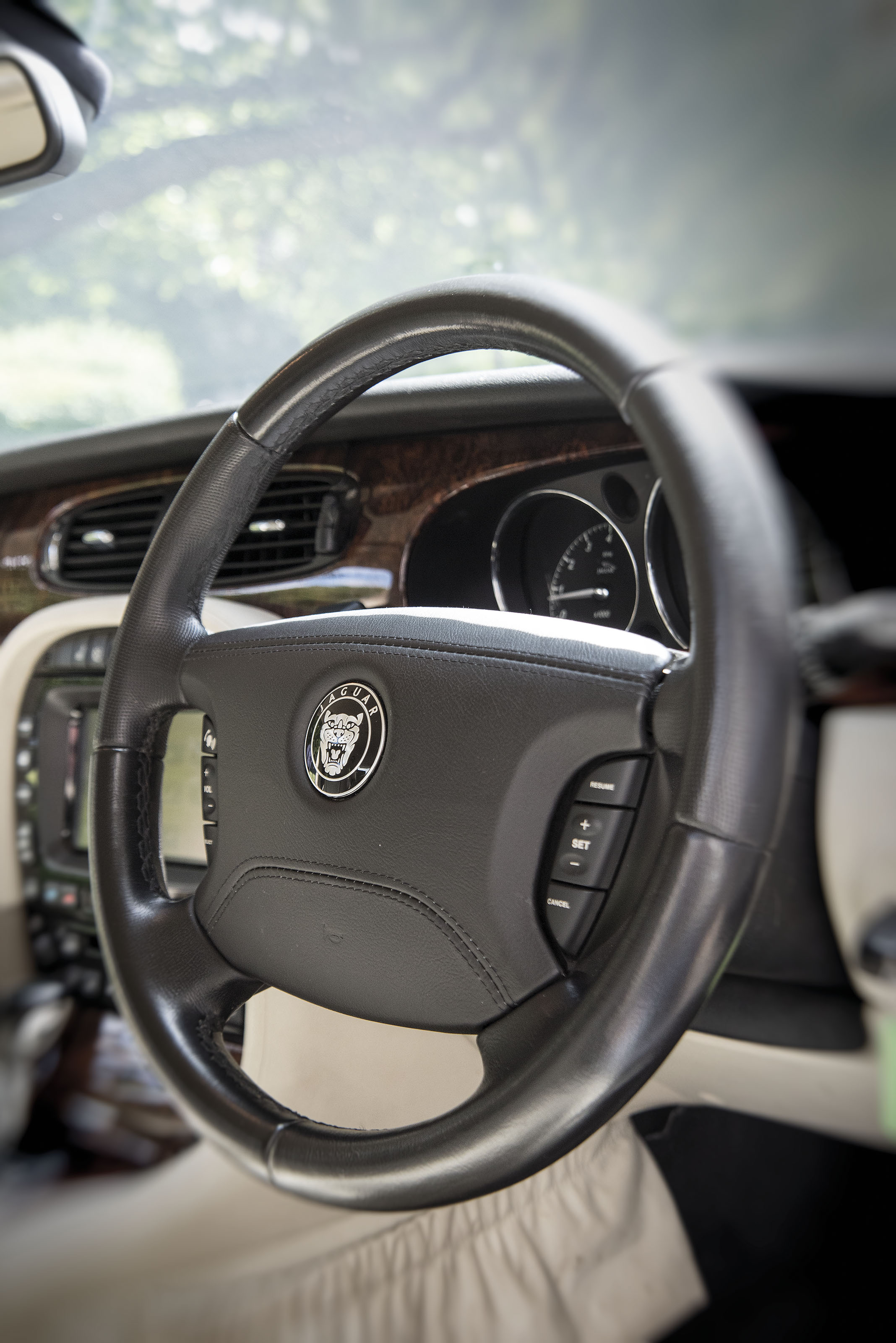 Margaret Hilda Thatcher Baroness Thatcher Lg Om Pc Frs Fric 1925 2013 A Jaguar Xj8 Armoured Saloon My 2006 Vin Sajac91p76sh11143 Right Hand Drive Long Wheel Base All Other Categories Of Objects Metalwork Christie S