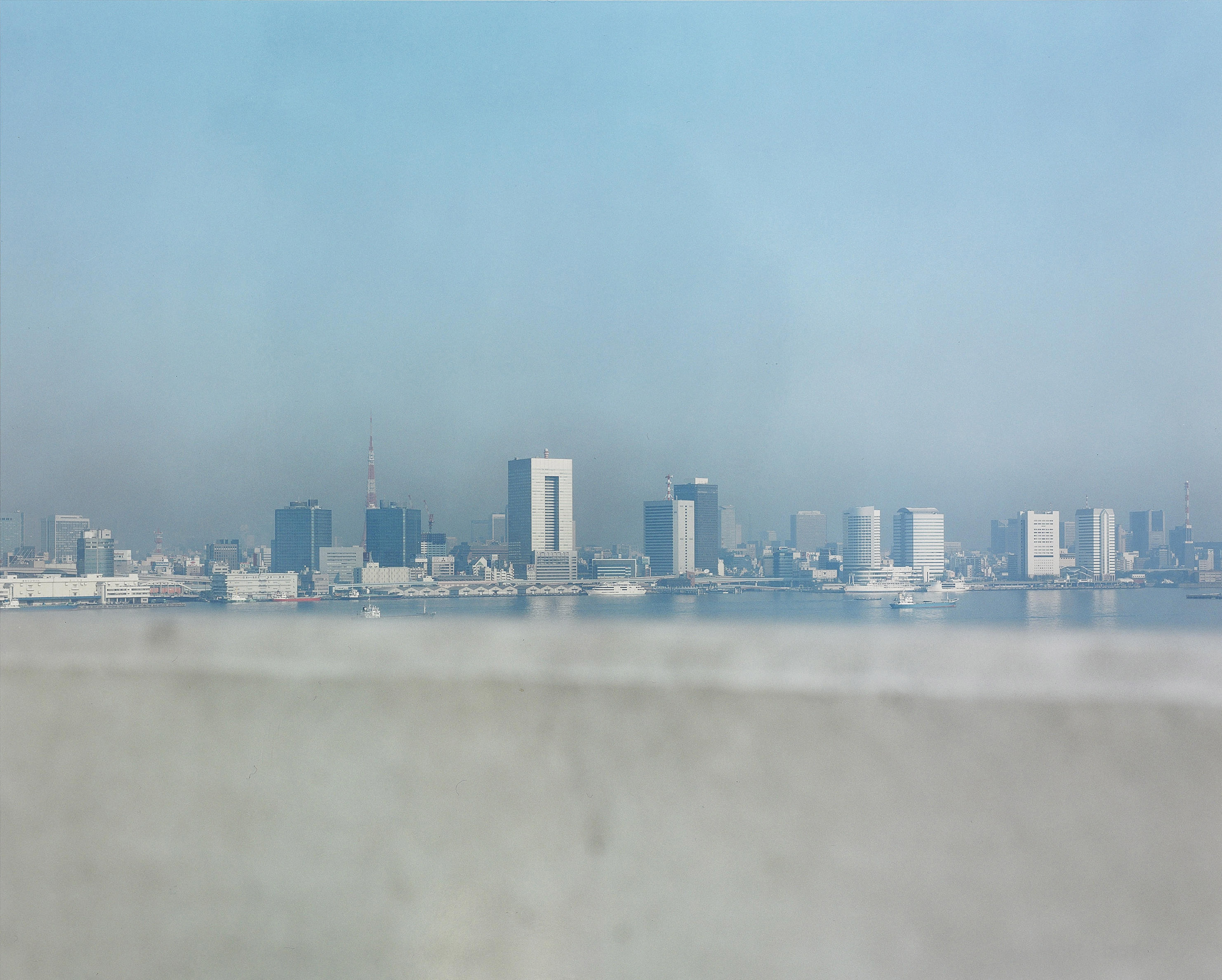 アート・デザイン・音楽 TOKYO SUBURBIA Tokyo Suburbia, 1995-1998, Takashi Homma (b. 1962) | Christie's