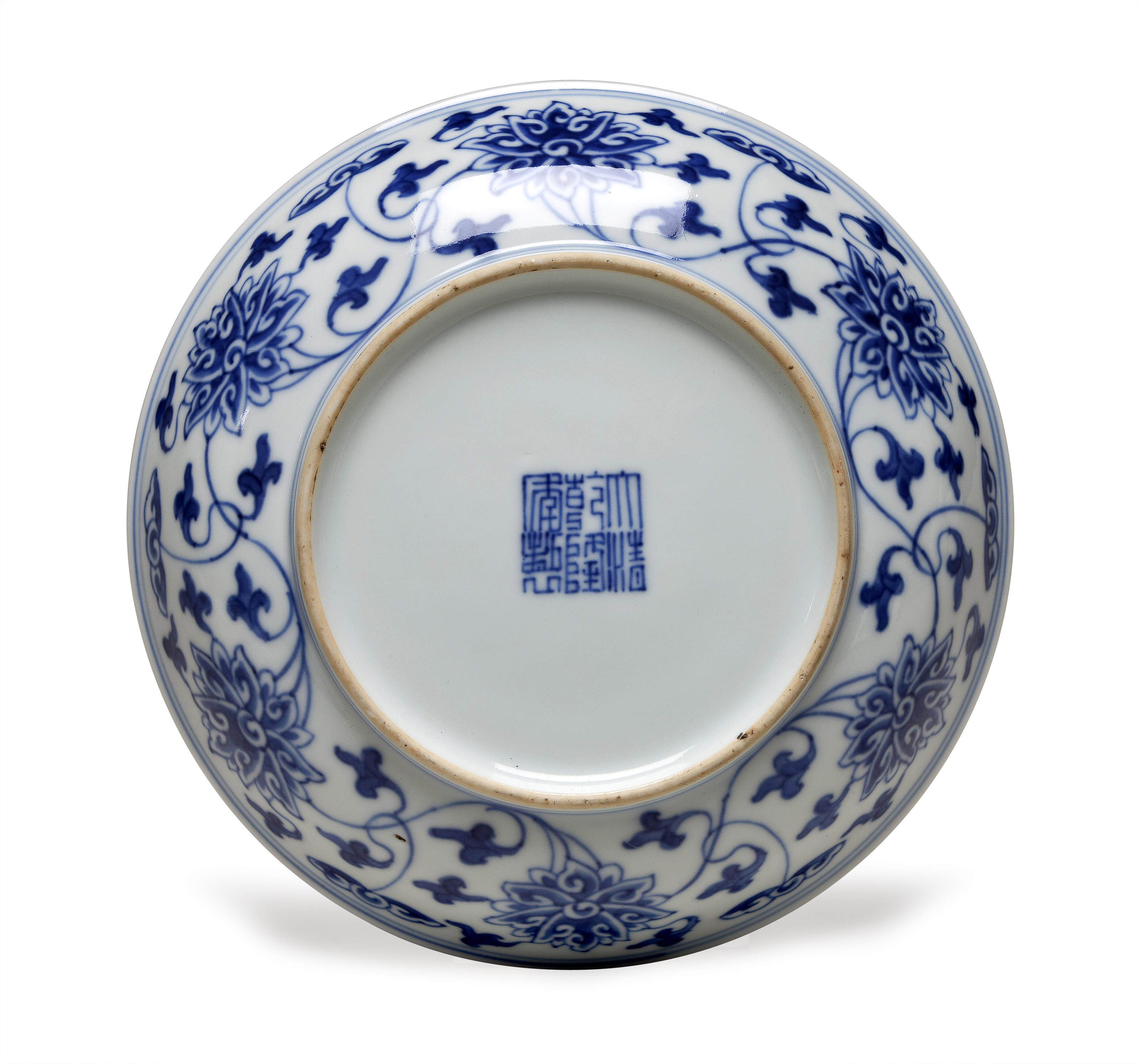 清乾隆青花纏枝蓮紋小盤六字篆書款, QIANLONG SIX-CHARACTER