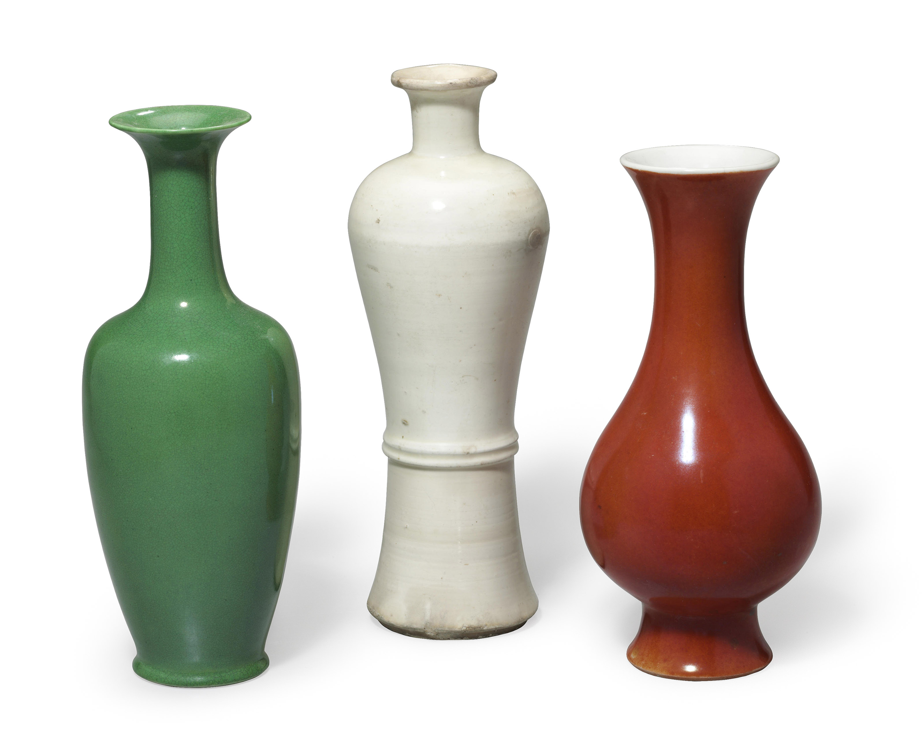 バイヤー厳選用品 十七至十九世紀綠釉柳葉尊, 白釉瓶及珊瑚紅釉瓶各一, CHINA 工芸品