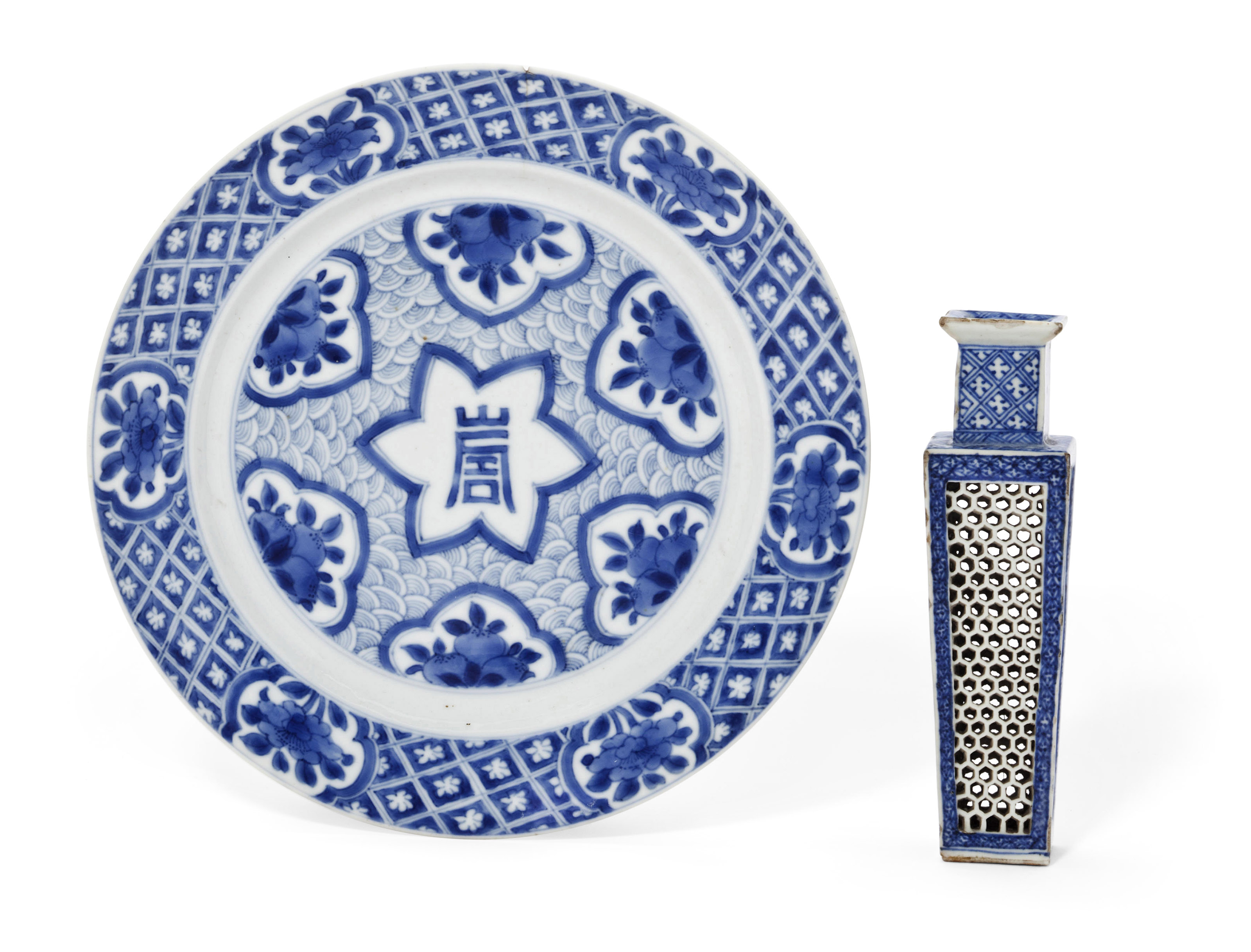 清康熙青花花卉纹盃碟三套, KANGXI PERIOD (1662-1722) | Christie's