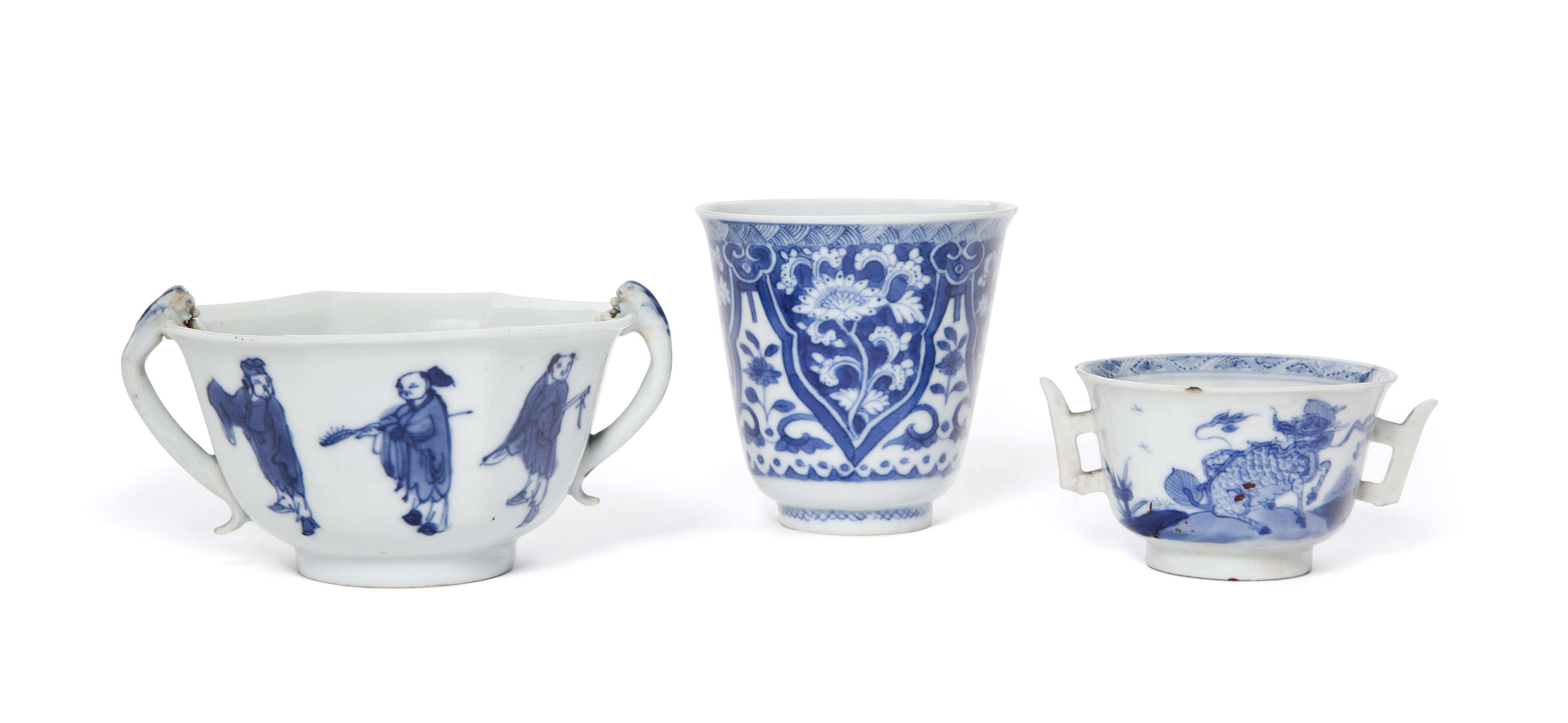 清康熙青花花卉纹盃碟三套, KANGXI PERIOD (1662-1722) | Christie's
