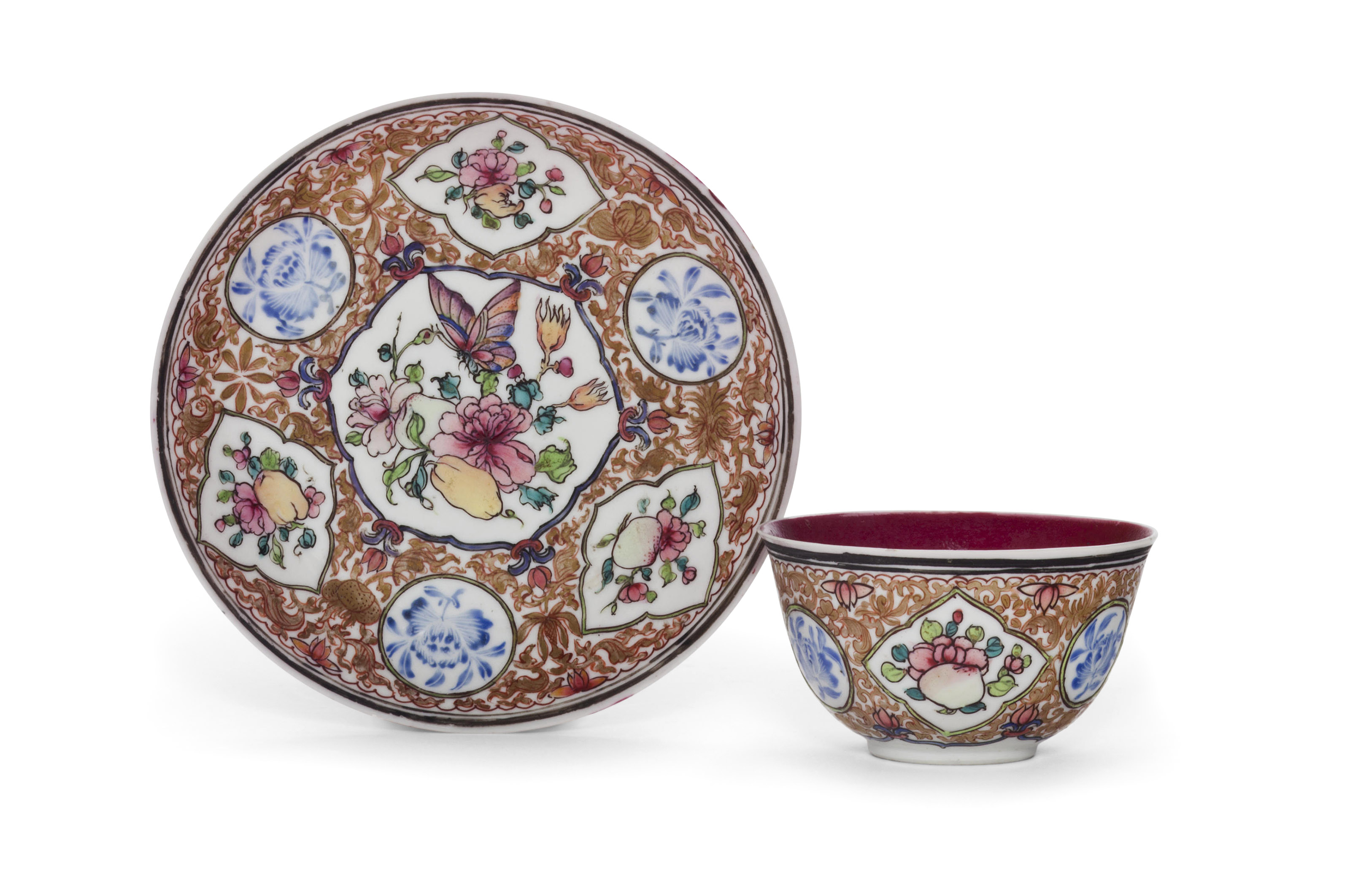 清乾隆粉彩黑地花卉紋茶壺及盃碟, QIANLONG PERIOD (1736-1795) | Christie's