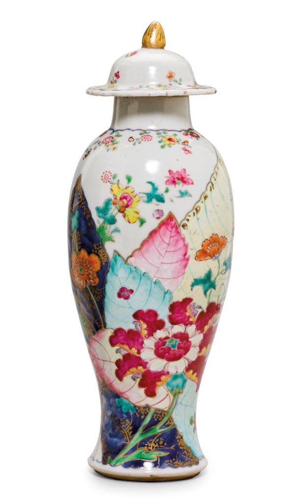 tobacco leaf vase United Wilson Vase, Vintage Its Shape Is Both Traditional And Has The Appearance Of Being Contemporary Because Of Its Simplicity . Mottahedeh Tabacco Leaf Vase at