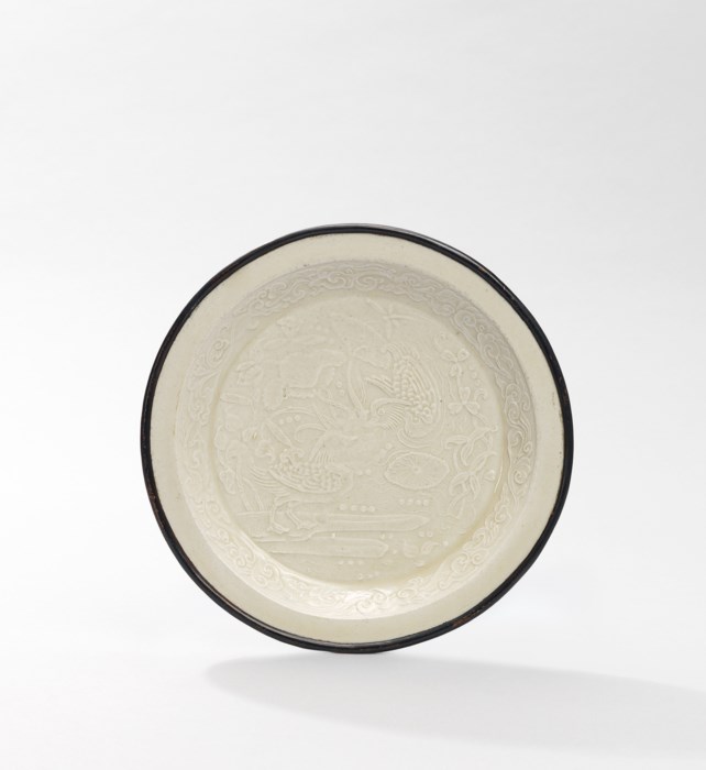 A RARE SMALL DING MOULDED ‘MANDARIN DUCKS’ DISH, JIN DYNASTY (11151234