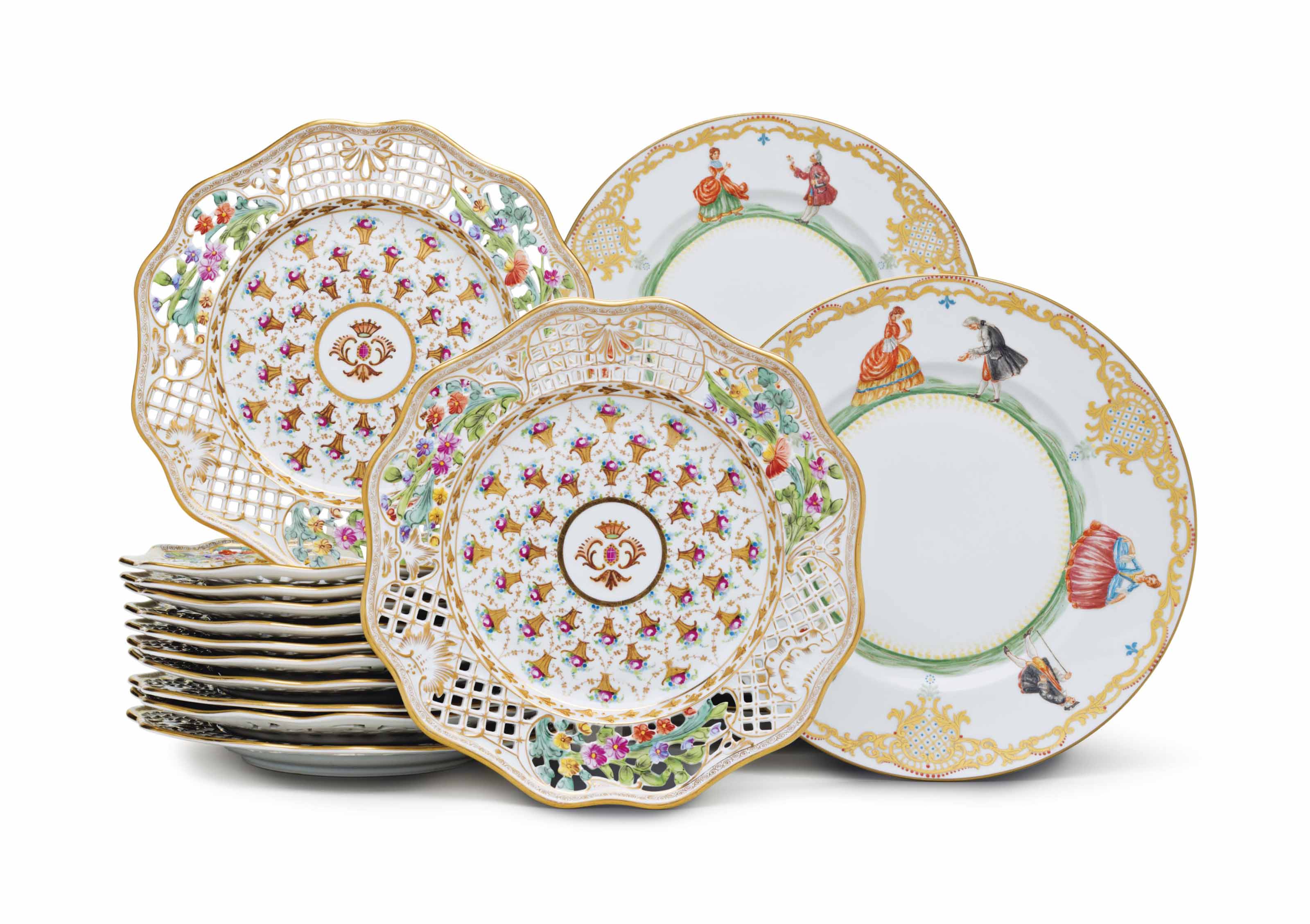 A SET OF ELEVEN ITALIAN PORCELAIN DINNER PLATES AND A SET OF TWELVE