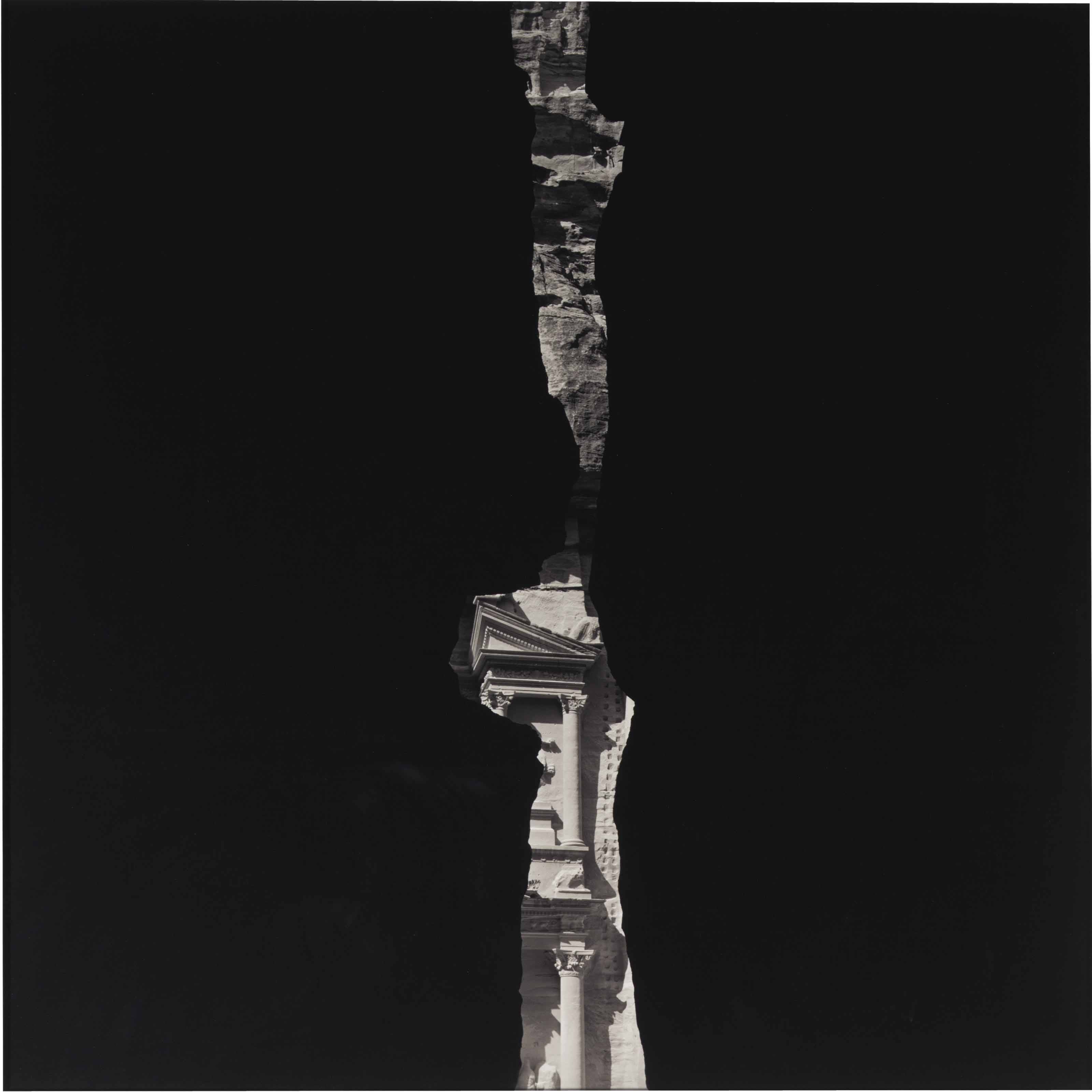 Lynn Davis (B. 1944) auctions & price archive